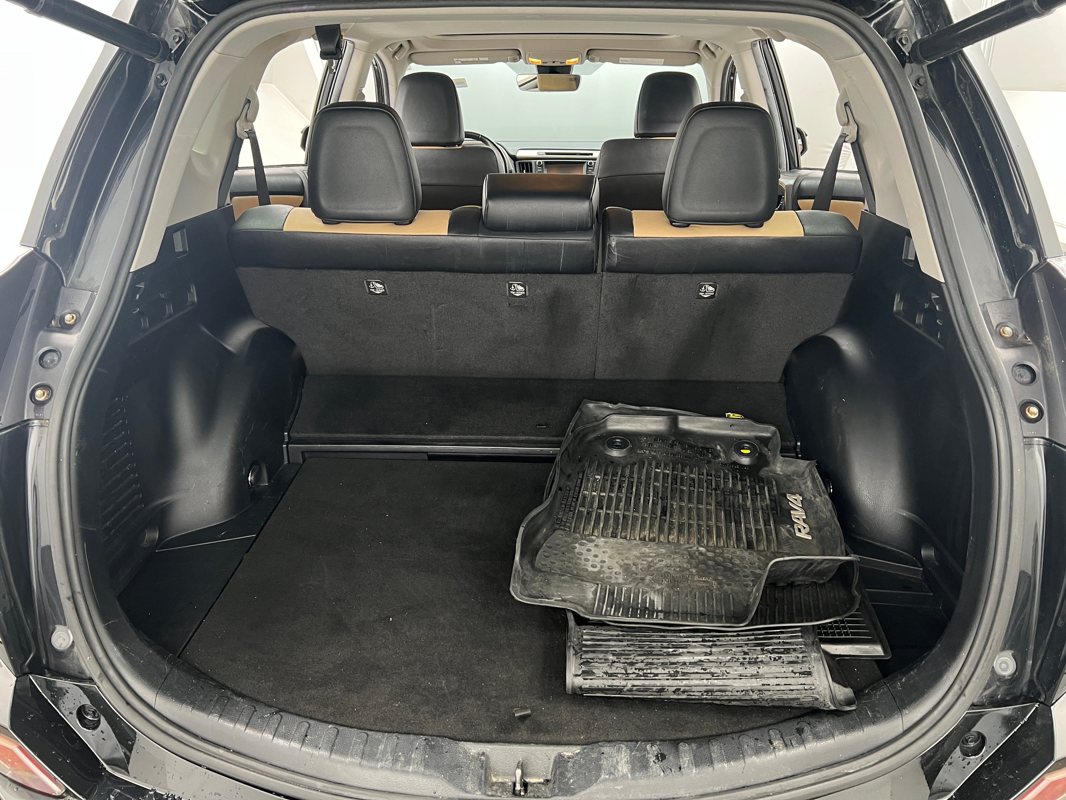 2016 Toyota RAV4 Limited 6
