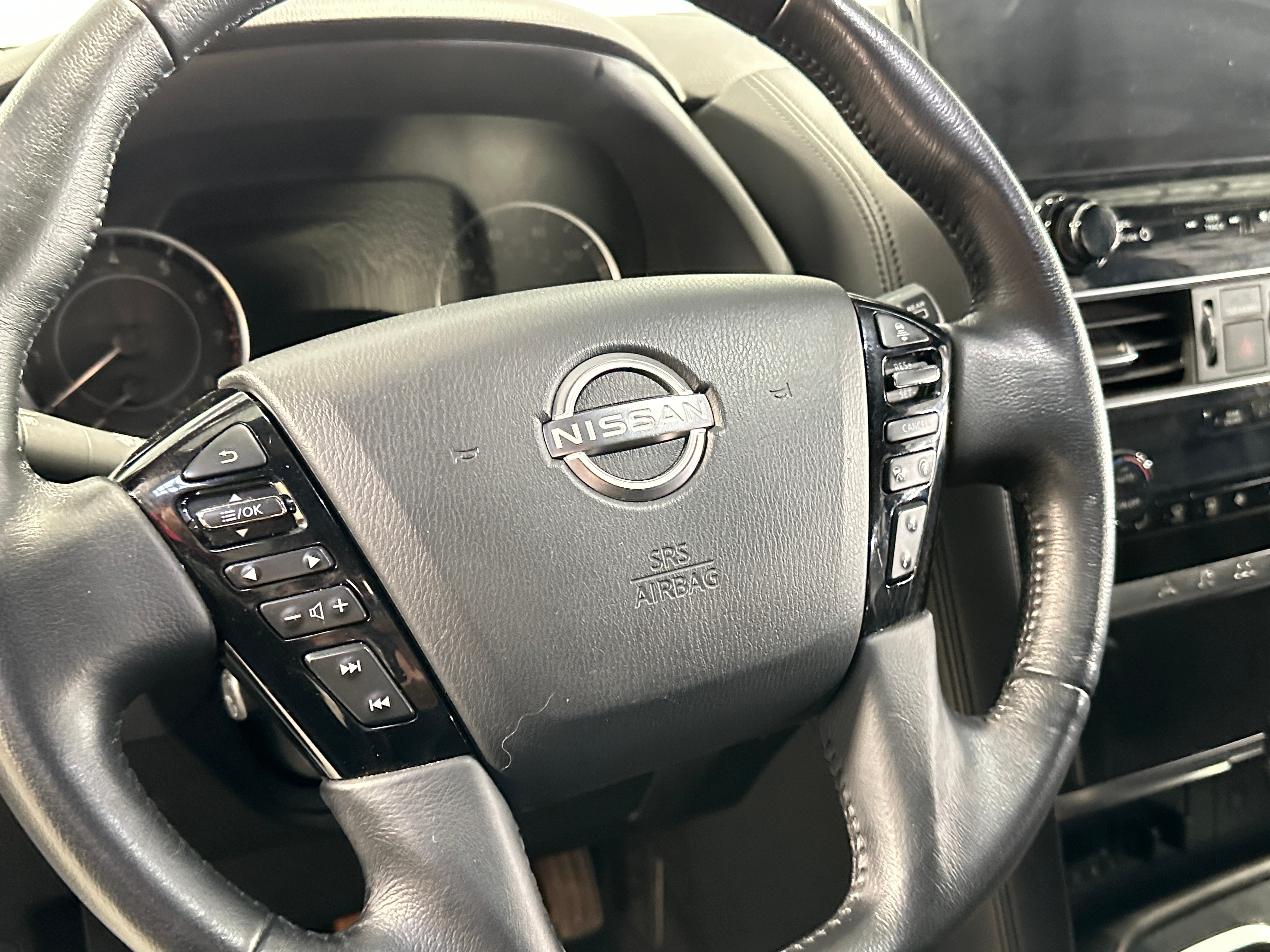 2023 Nissan Armada SL 4
