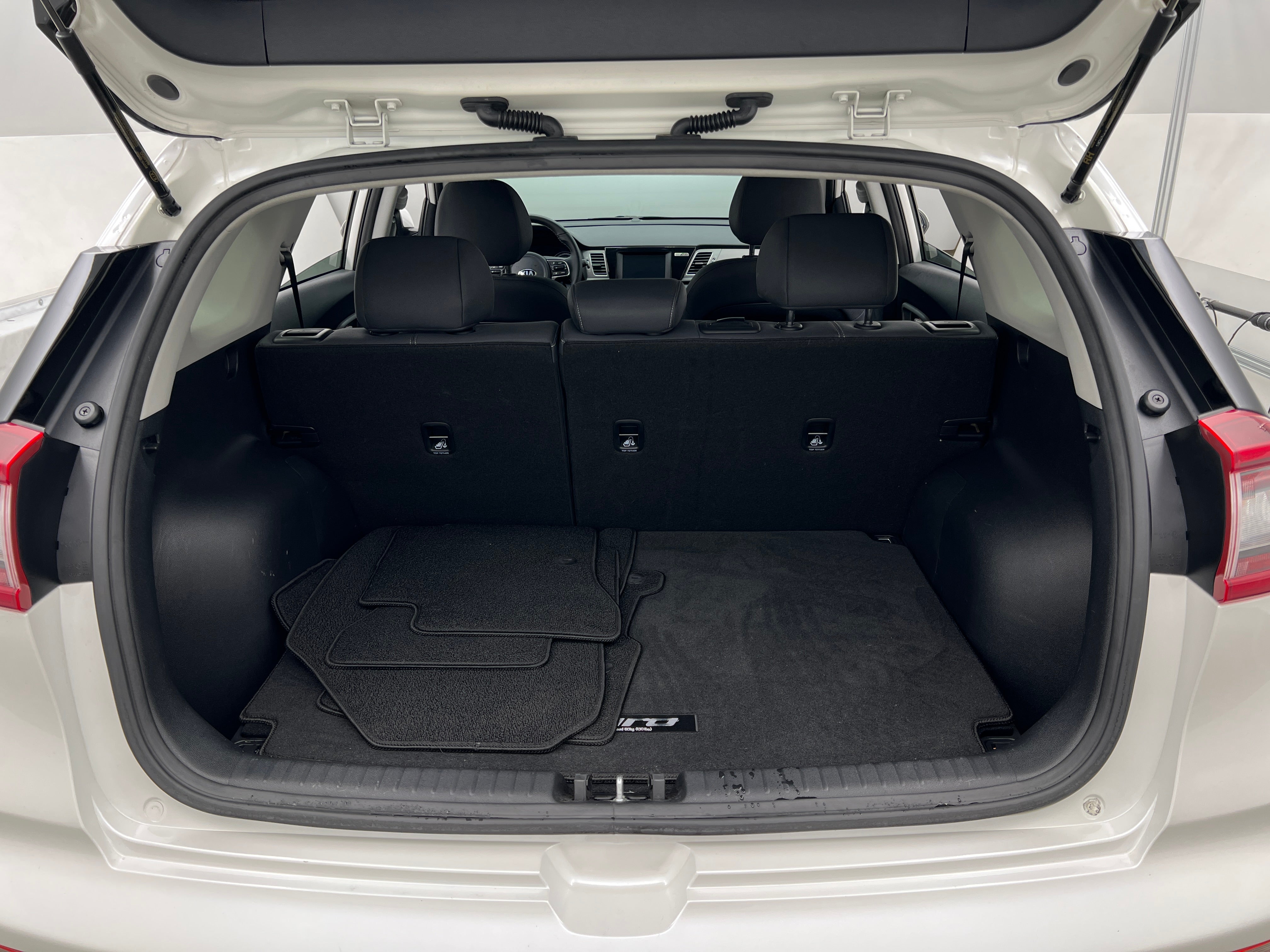 2019 Kia Niro LX 7