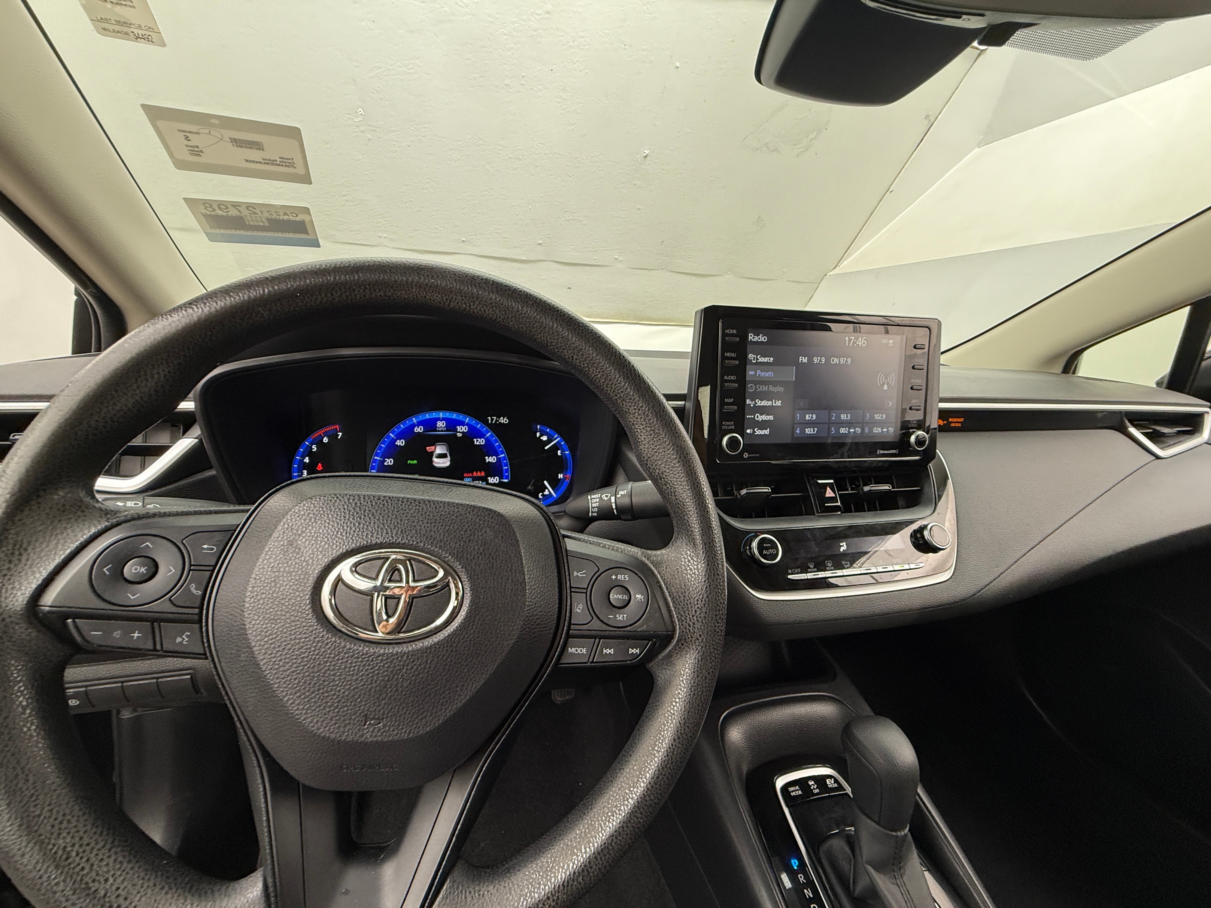 2022 Toyota Corolla LE 3