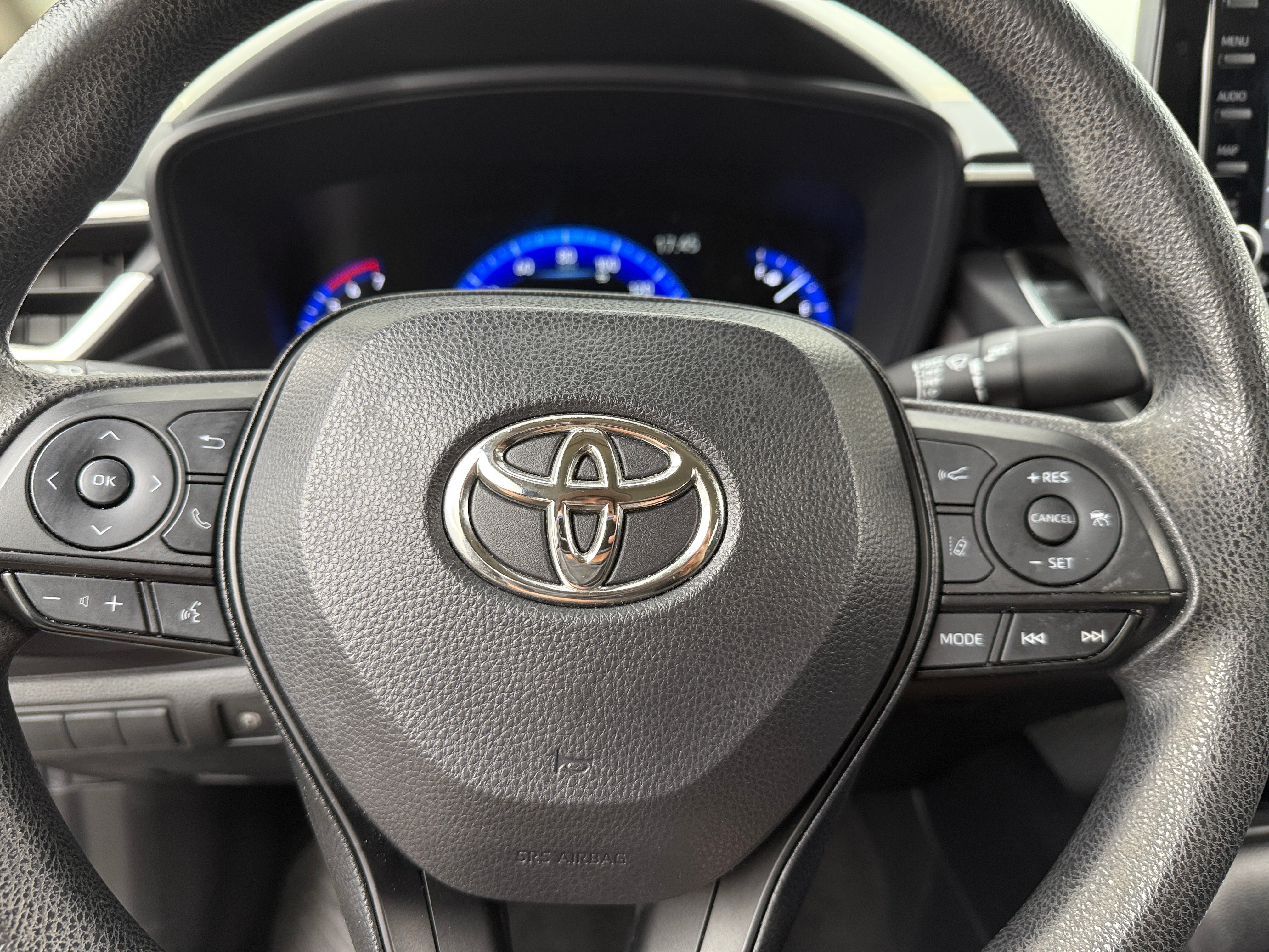 2022 Toyota Corolla LE 5