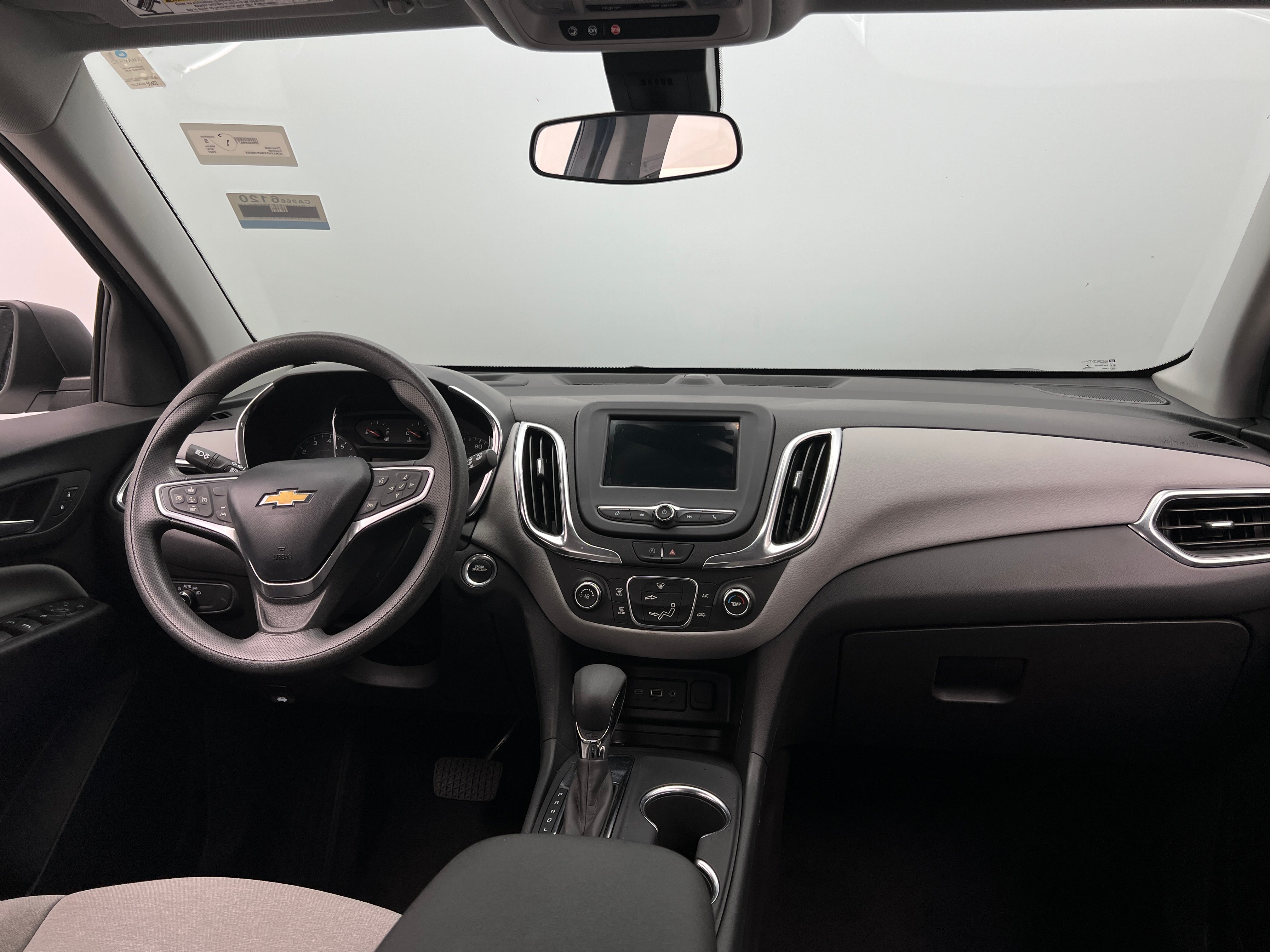 2022 Chevrolet Equinox LS 3