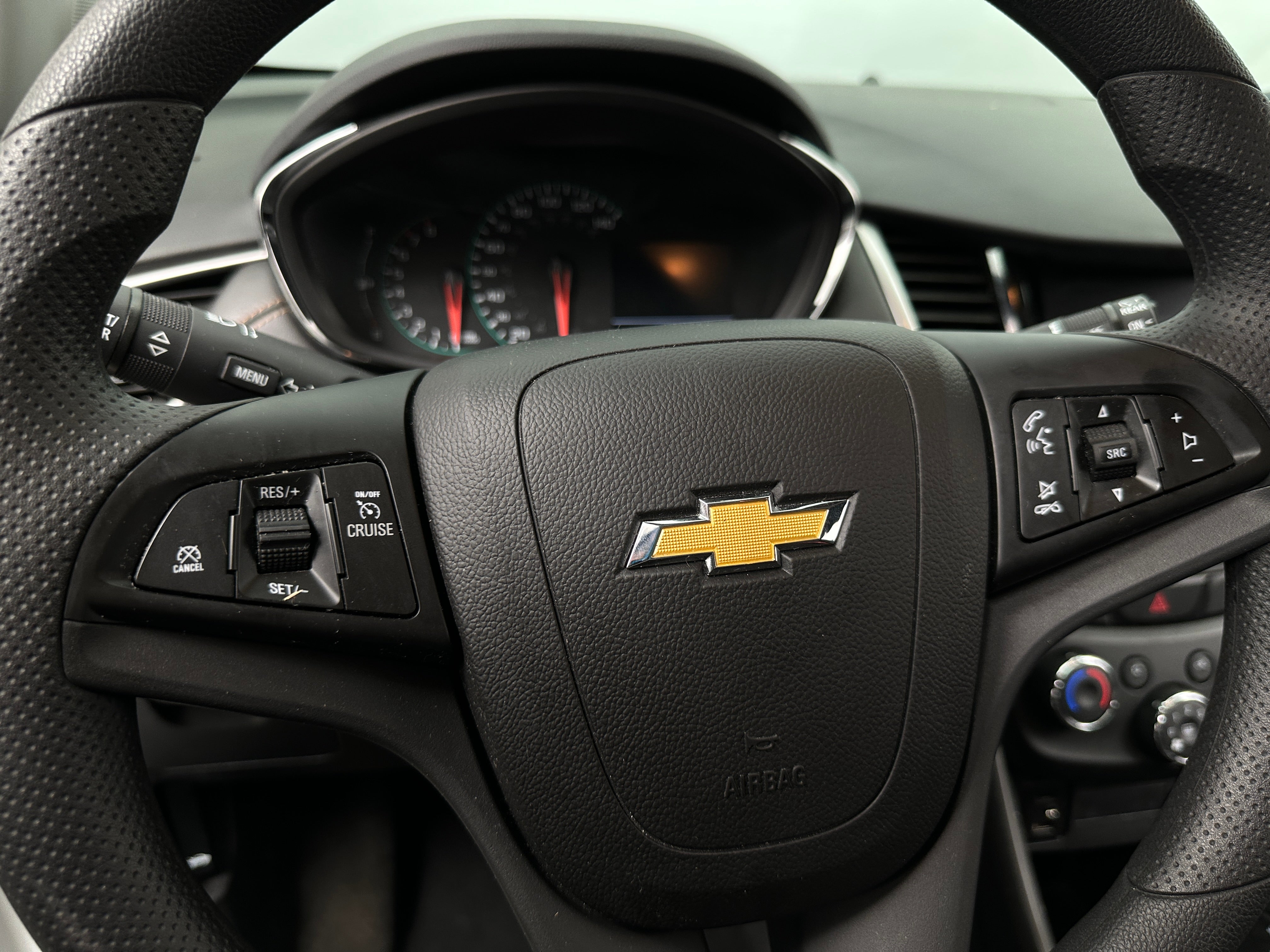 2022 Chevrolet Trax LS 5