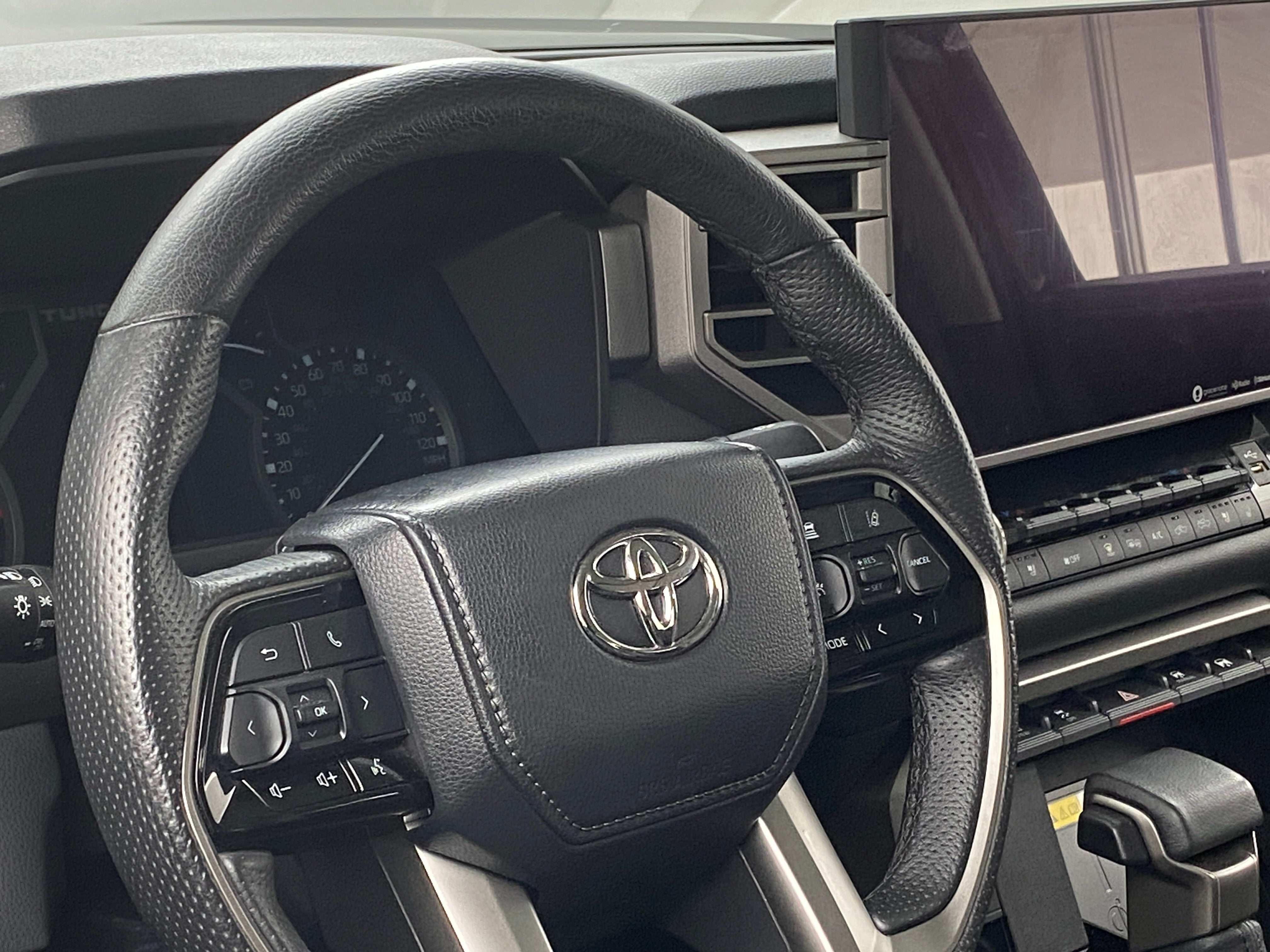 2023 Toyota Tundra Limited 4