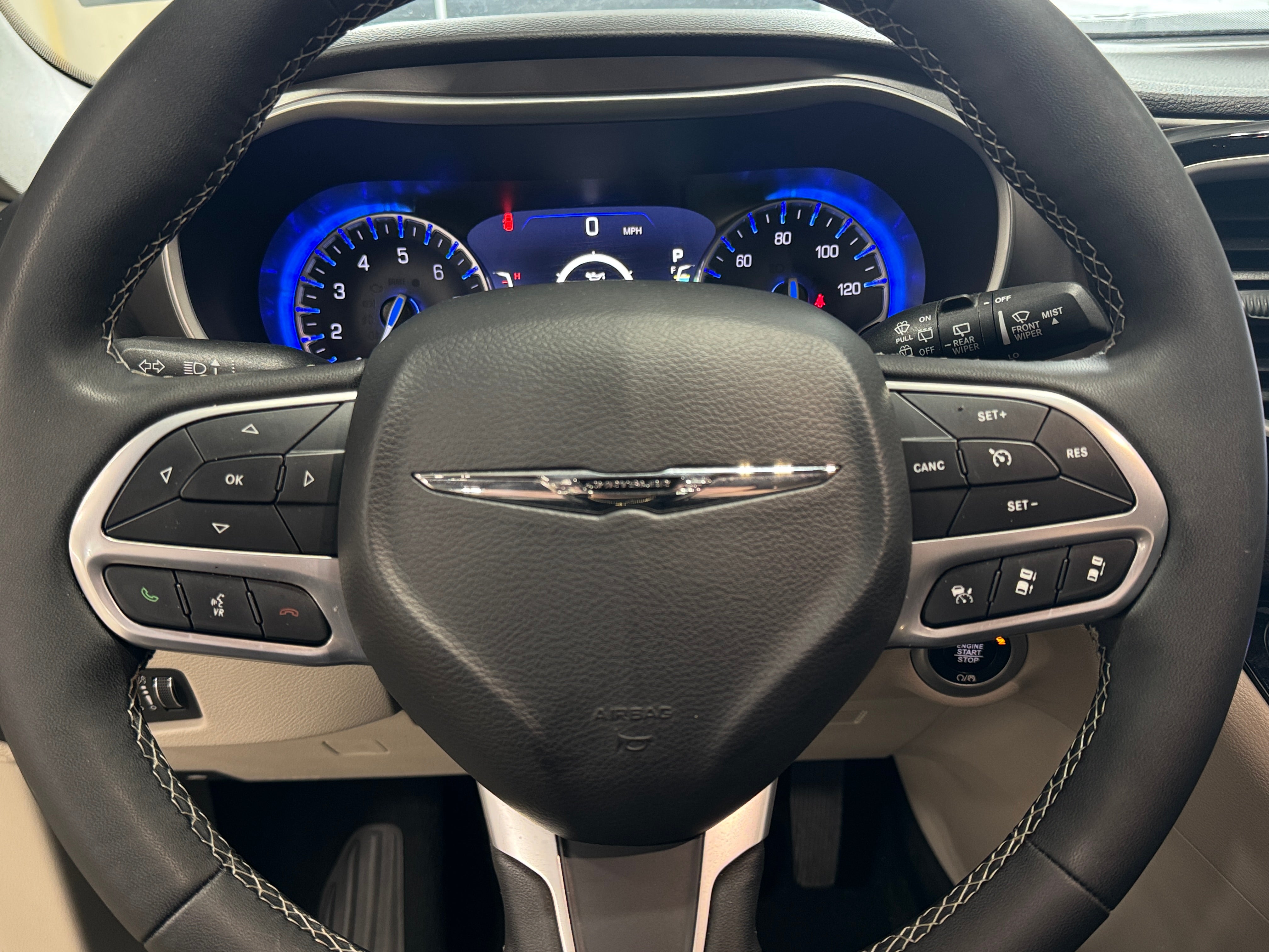 2024 Chrysler Pacifica Touring L 4