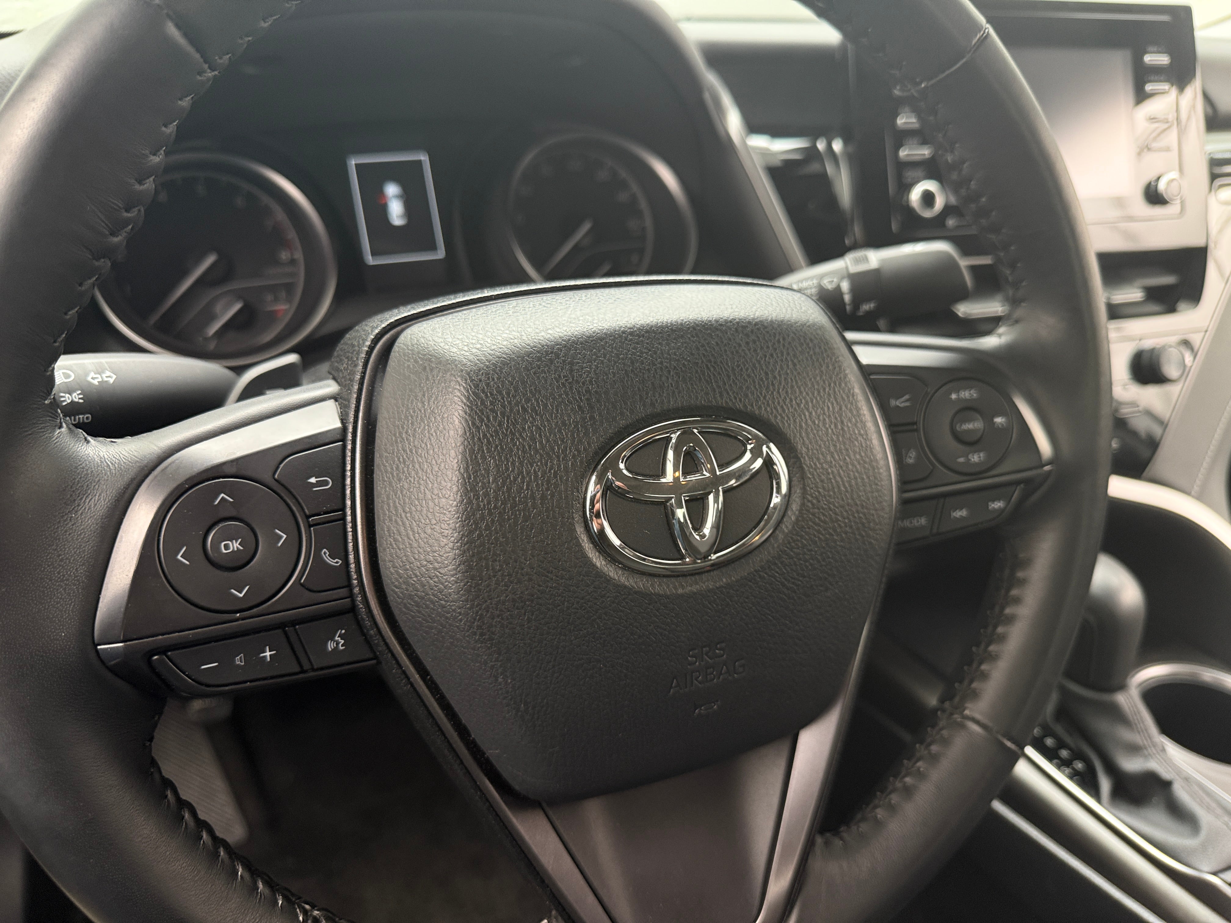 2024 Toyota Camry SE 4