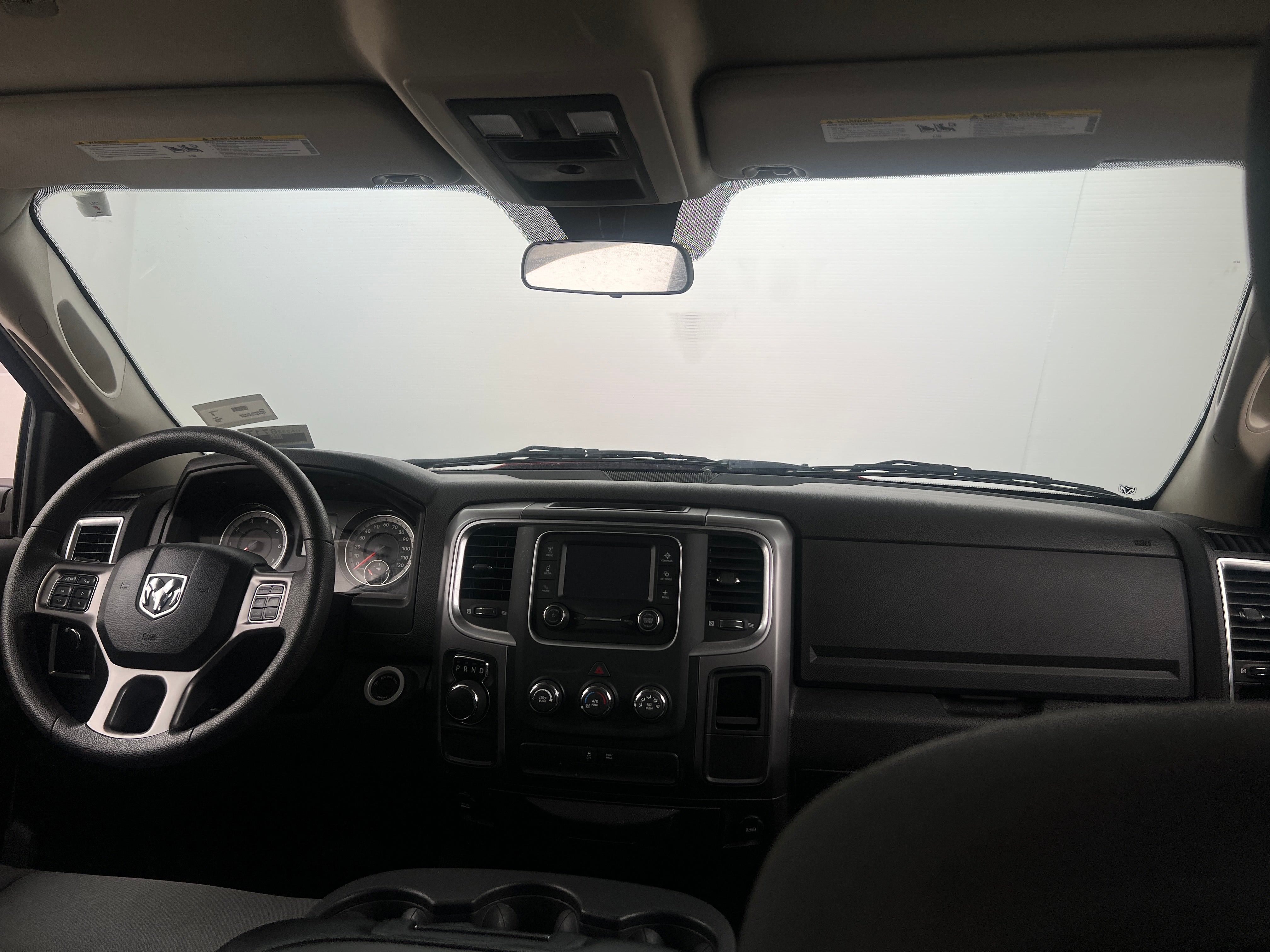 2022 RAM 1500 Classic SLT 3
