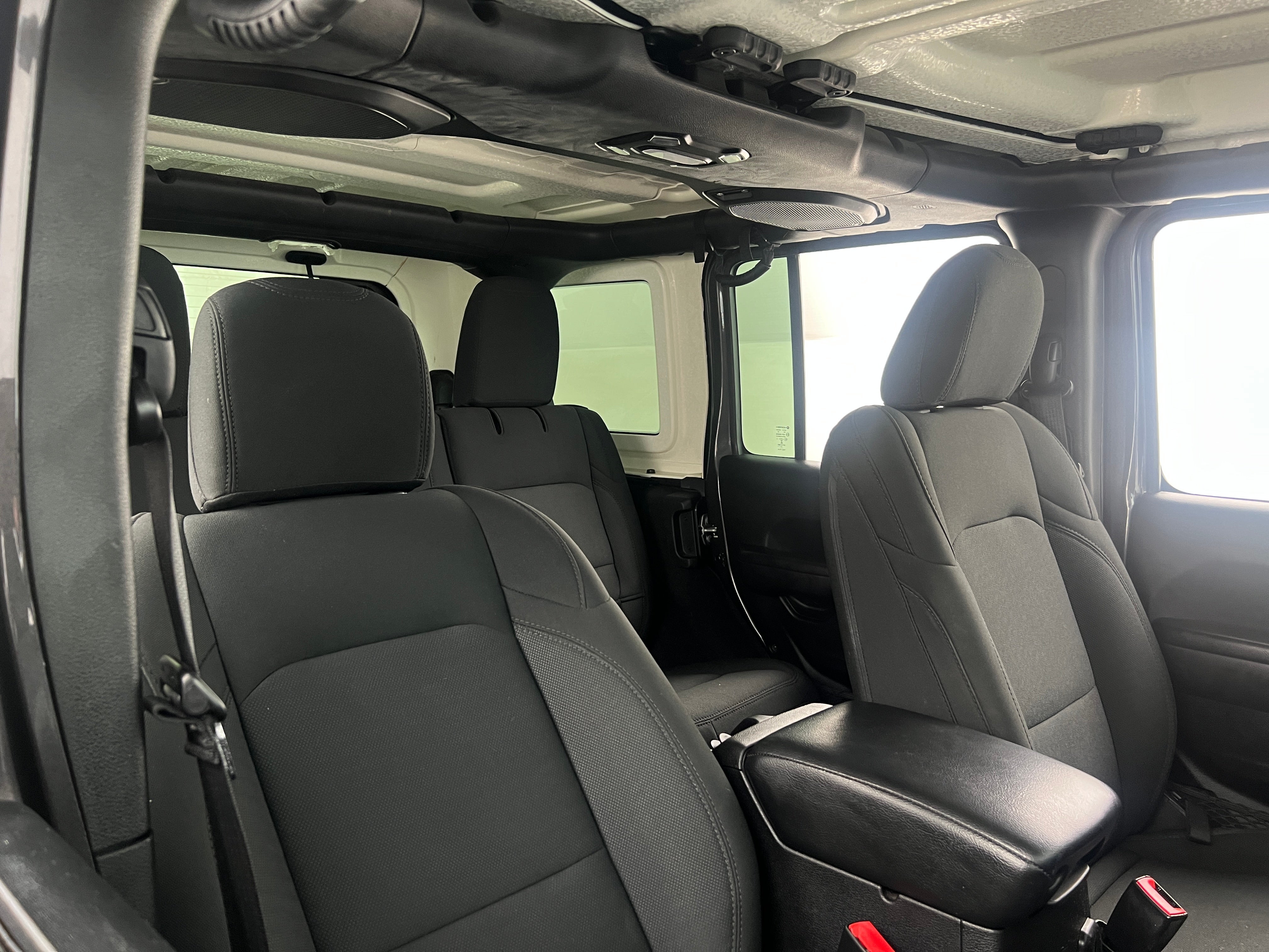 2021 Jeep Wrangler Unlimited Sport 2