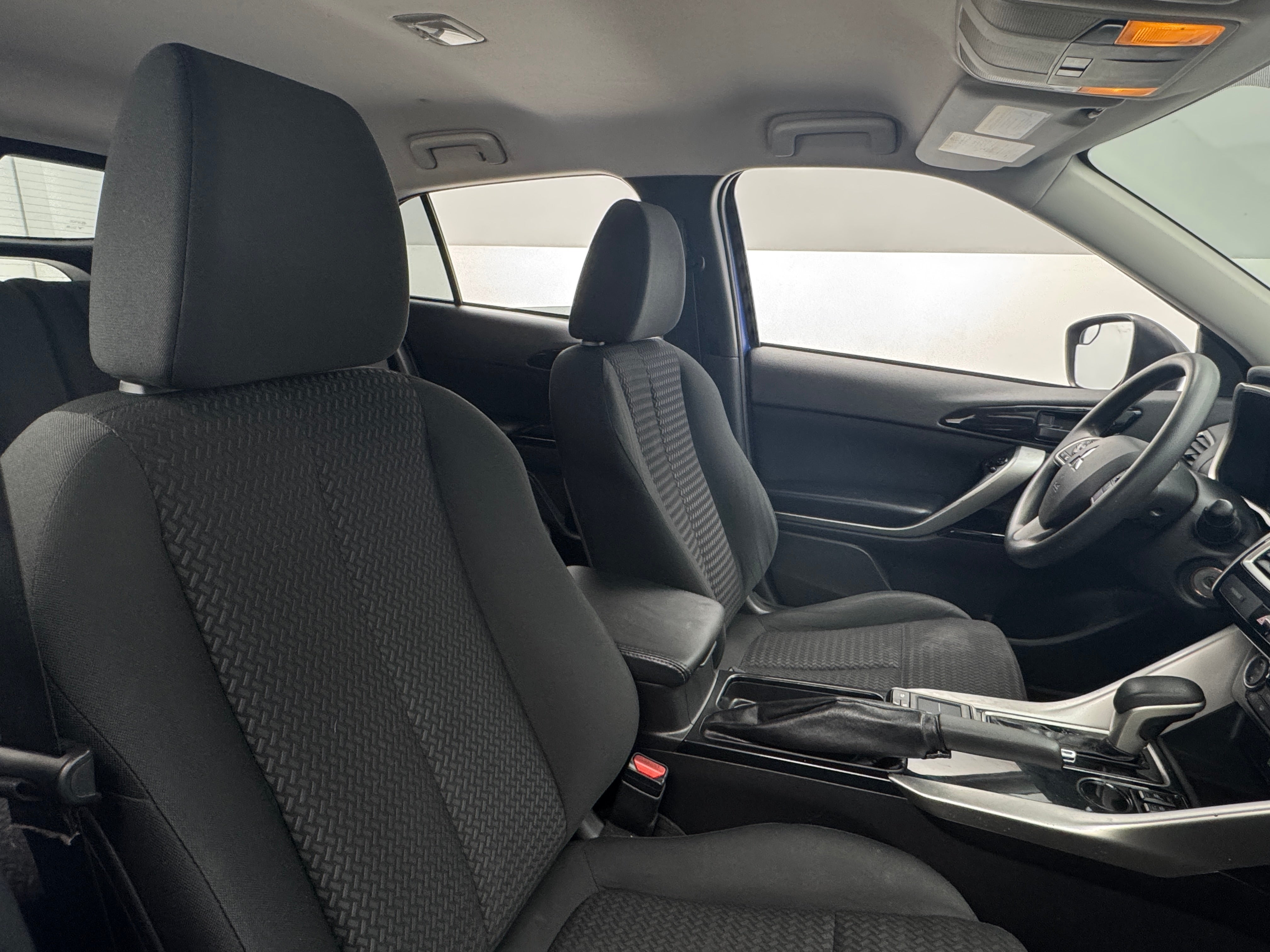 2020 Mitsubishi Eclipse Cross LE 2