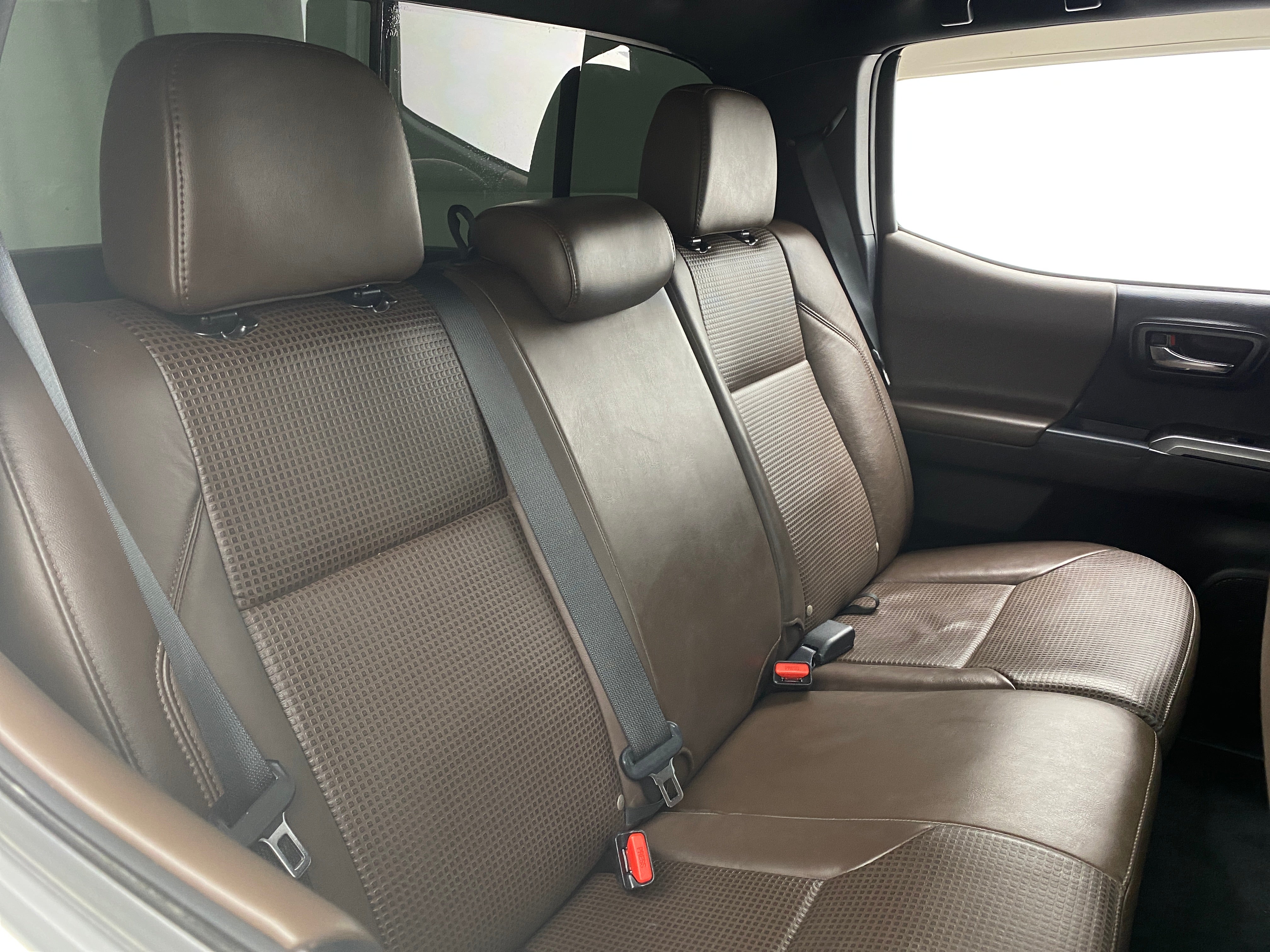2017 Toyota Tacoma Limited 5