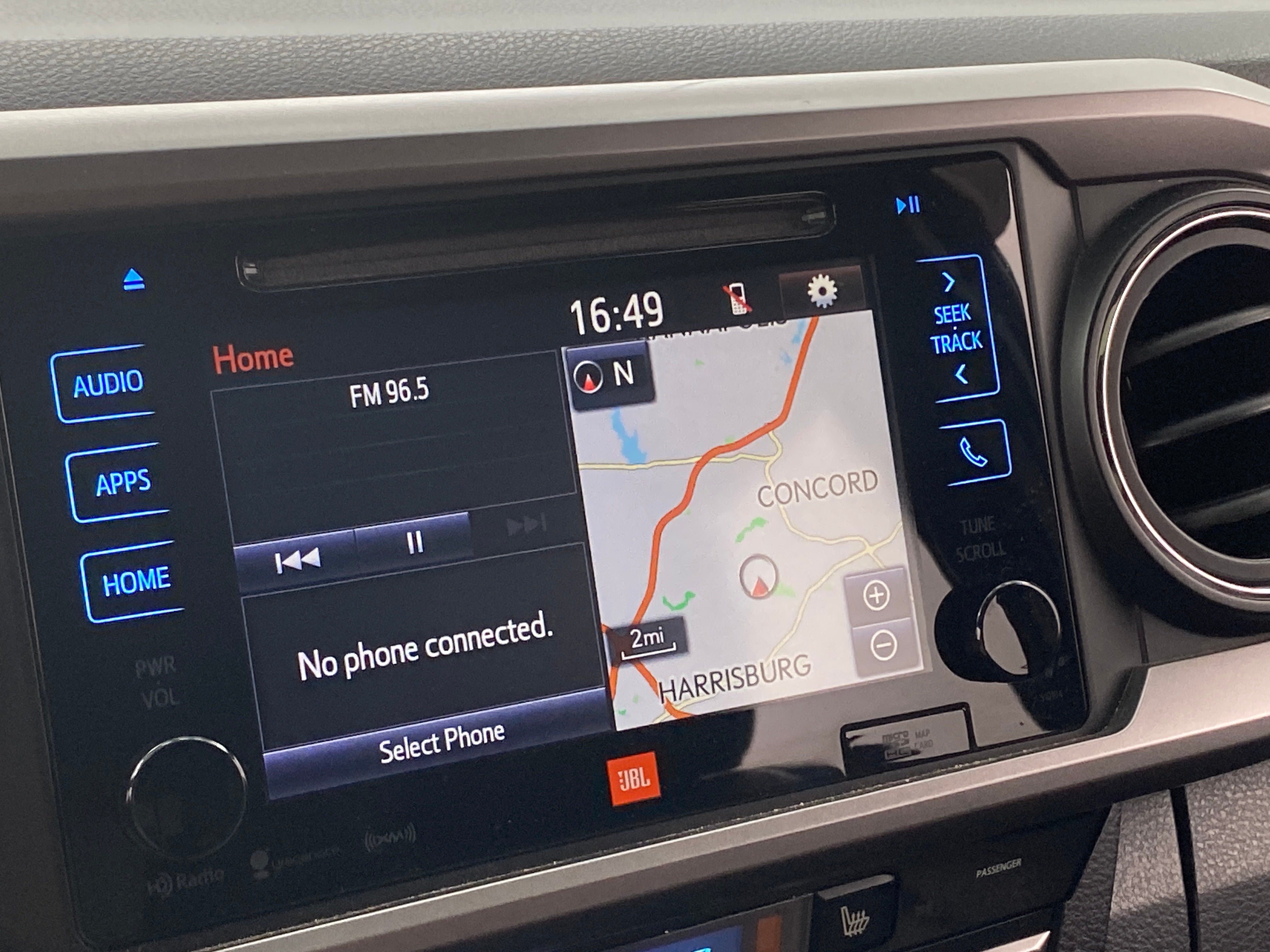 2017 Toyota Tacoma Limited 3
