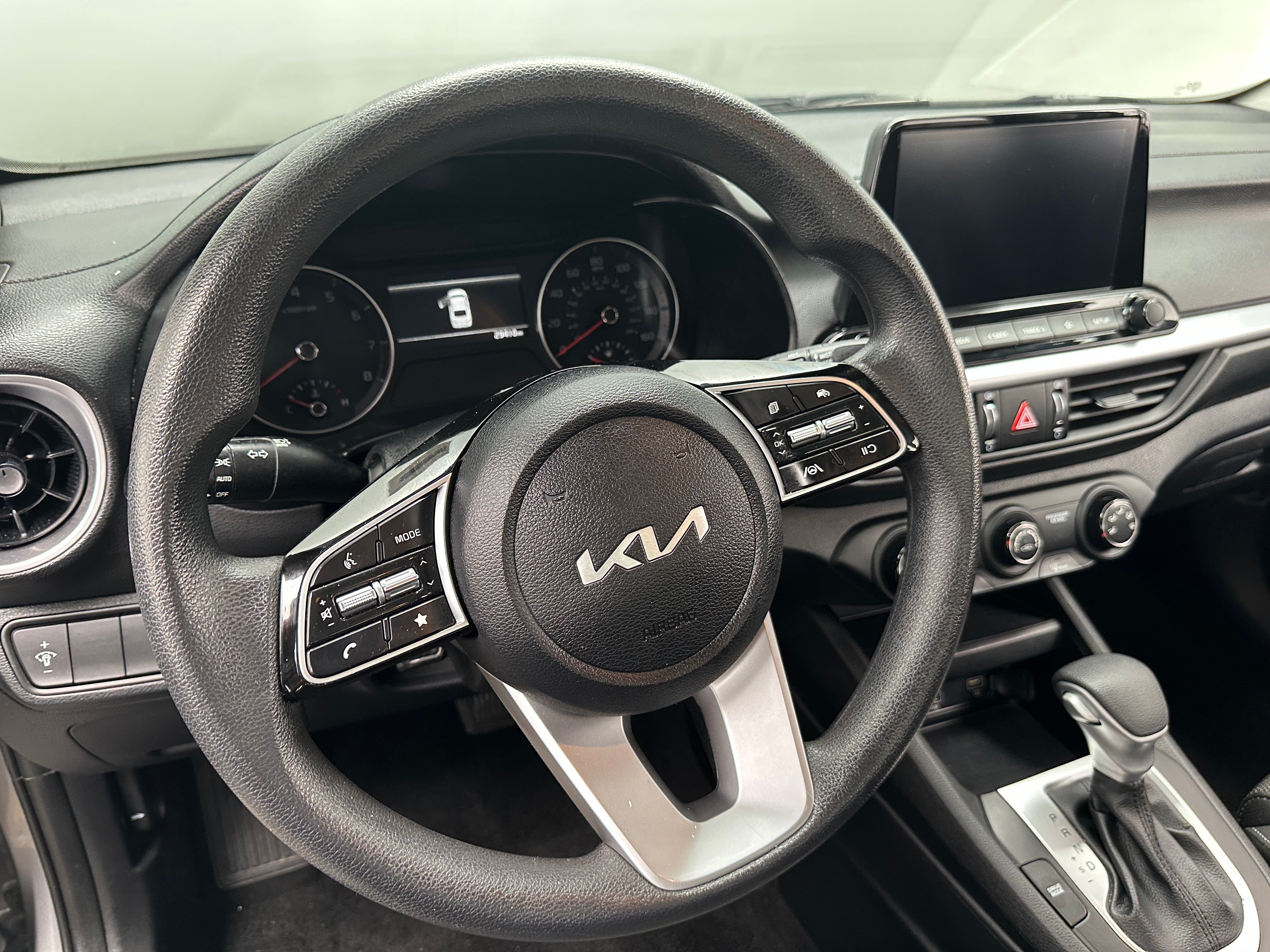 2024 Kia Forte LXS 5