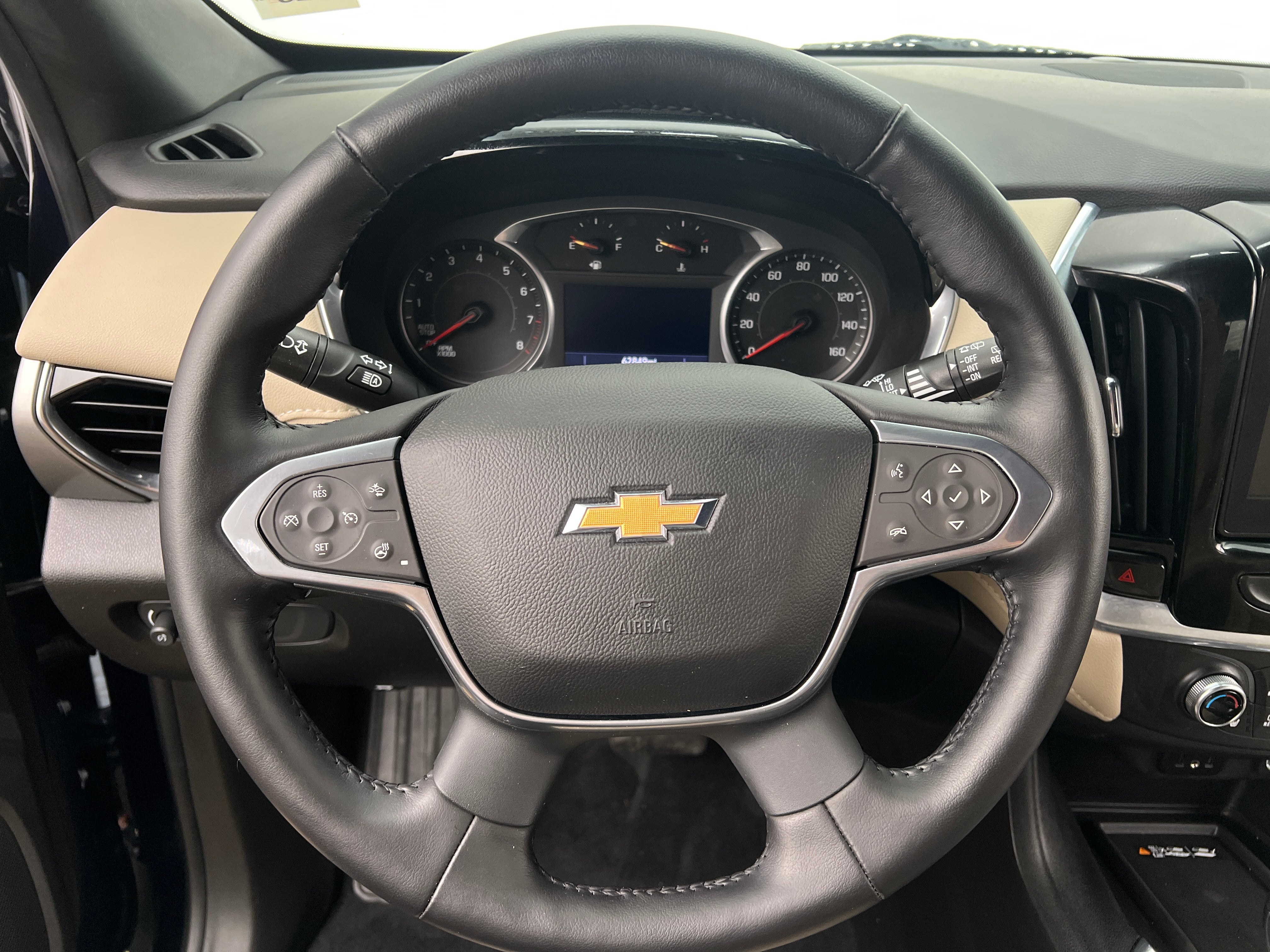 2022 Chevrolet Traverse LT 4