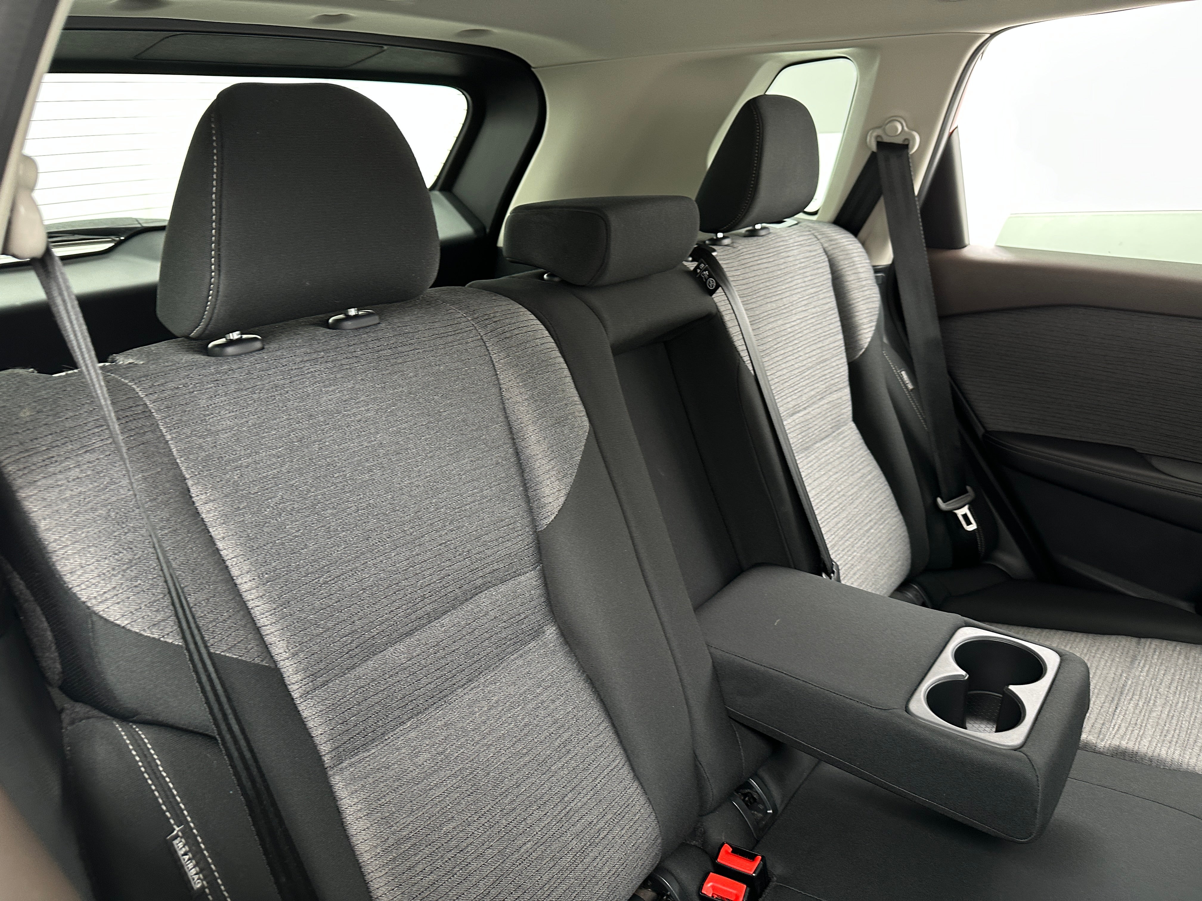 2023 Nissan Rogue SV 6