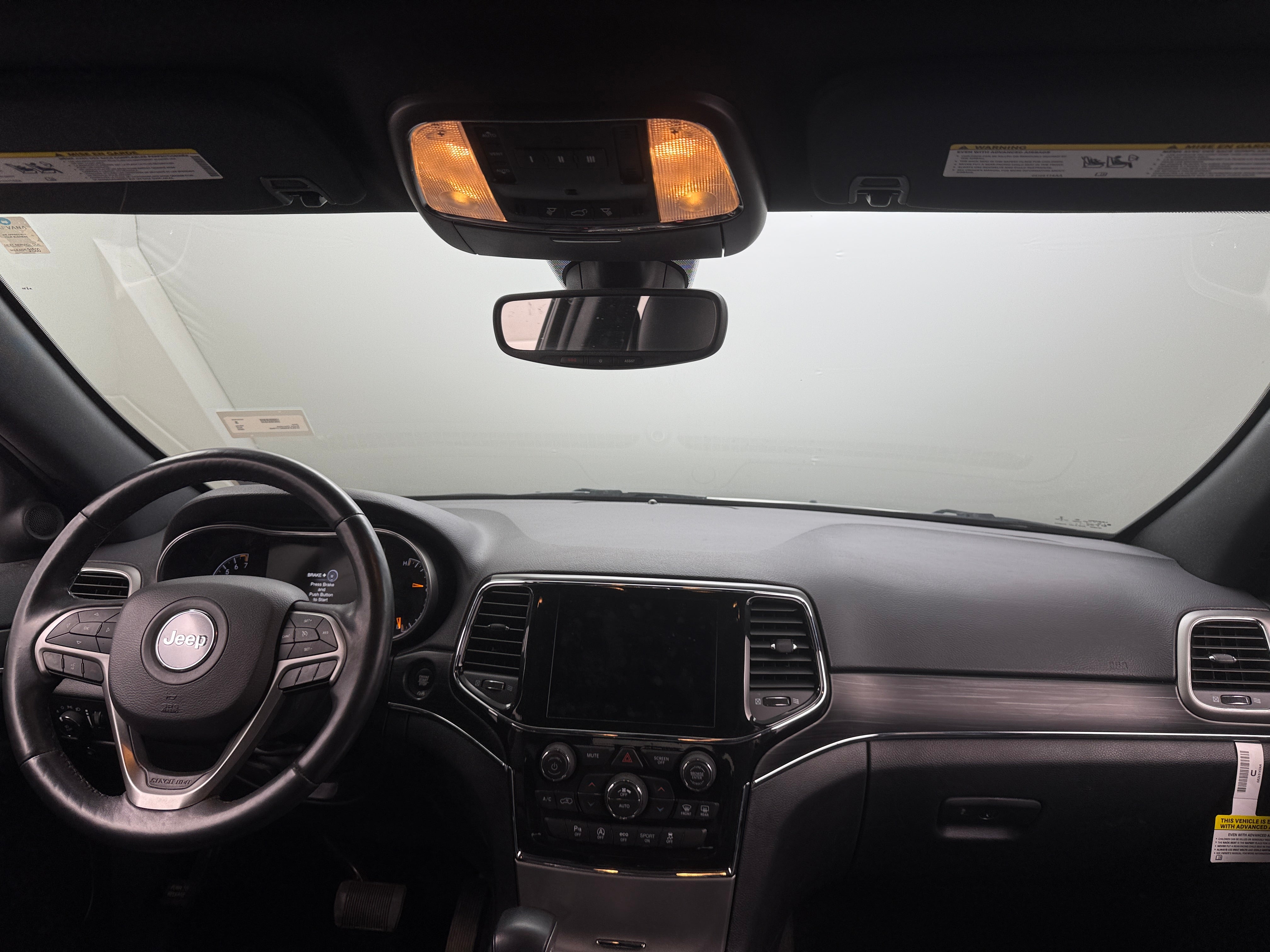 2022 Jeep Grand Cherokee Limited Edition 2