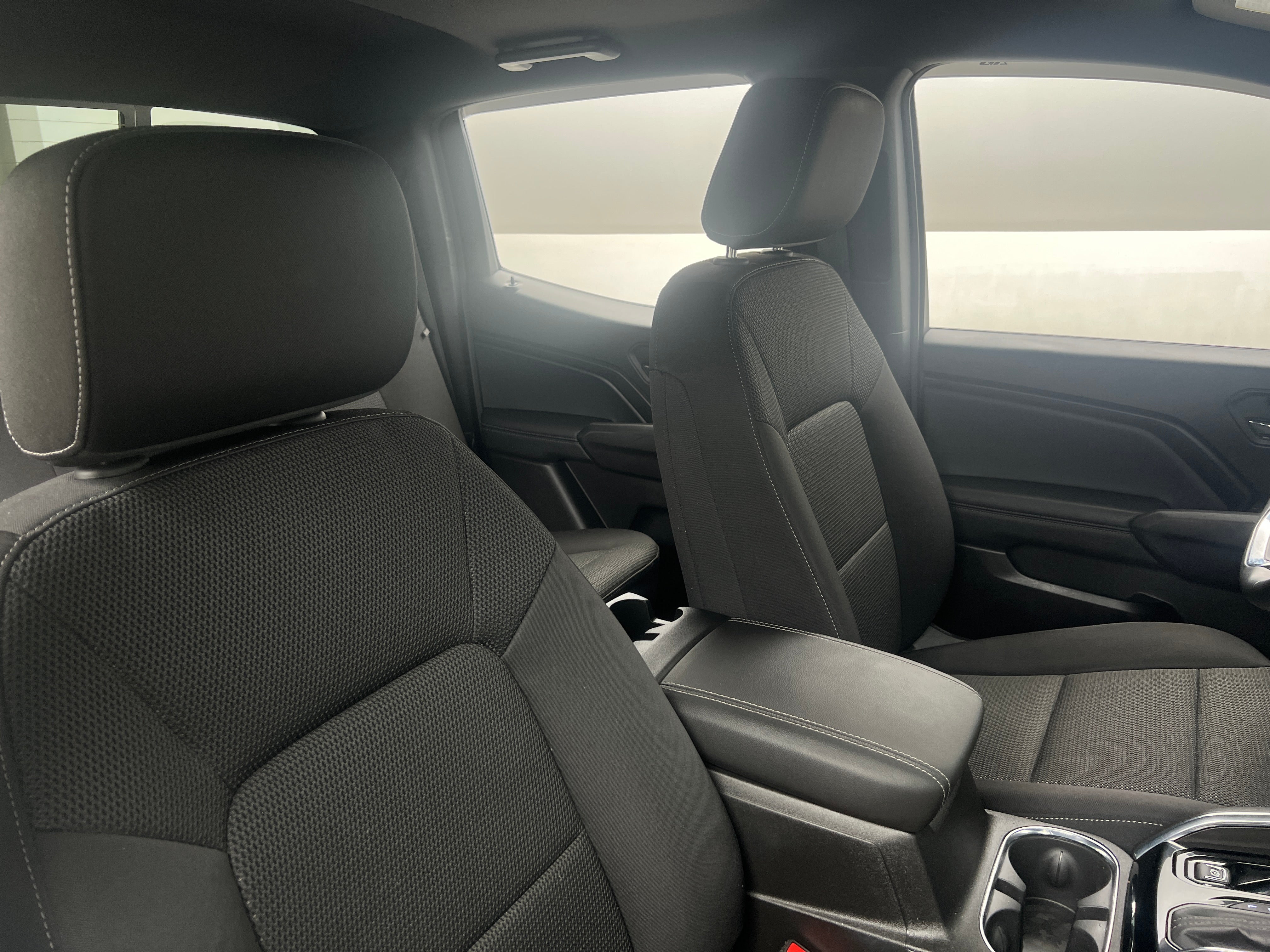 2023 GMC Canyon Elevation 2