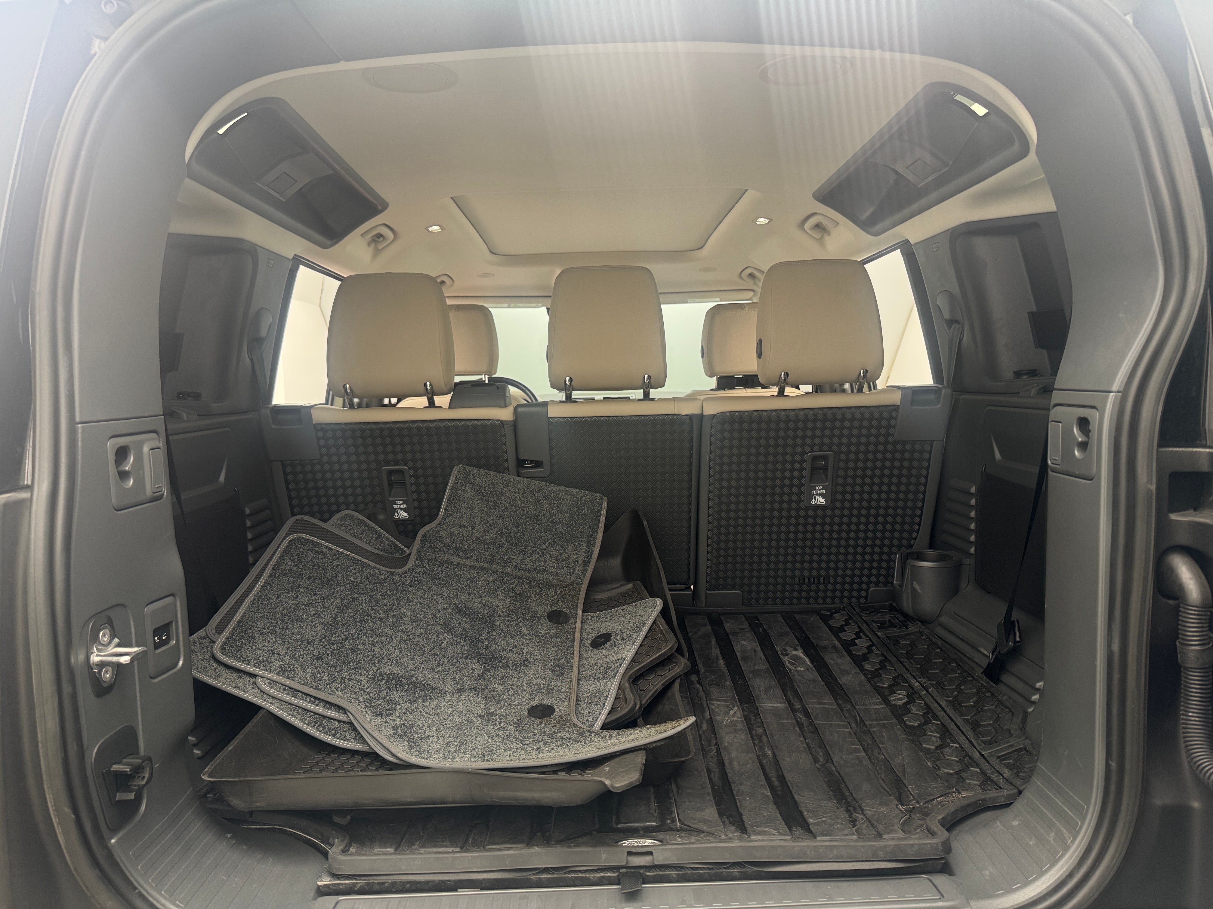 2023 Land Rover Defender 110 6