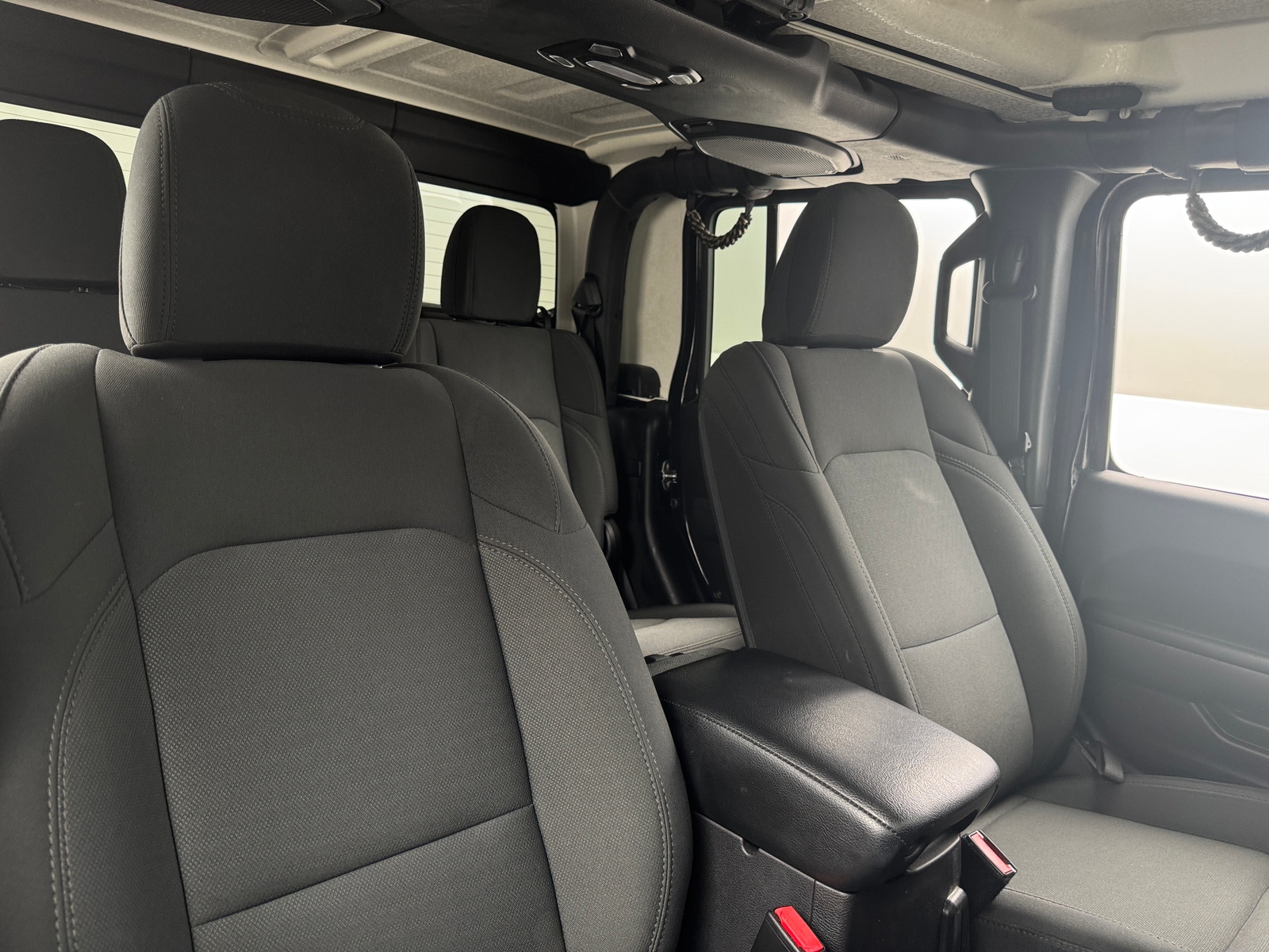 Thumbnail: 2021 Jeep Gladiator - 2