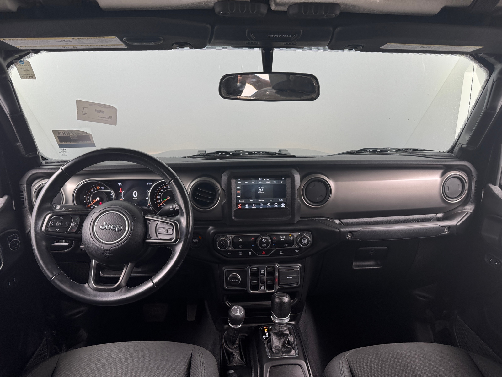 Thumbnail: 2021 Jeep Gladiator - 3