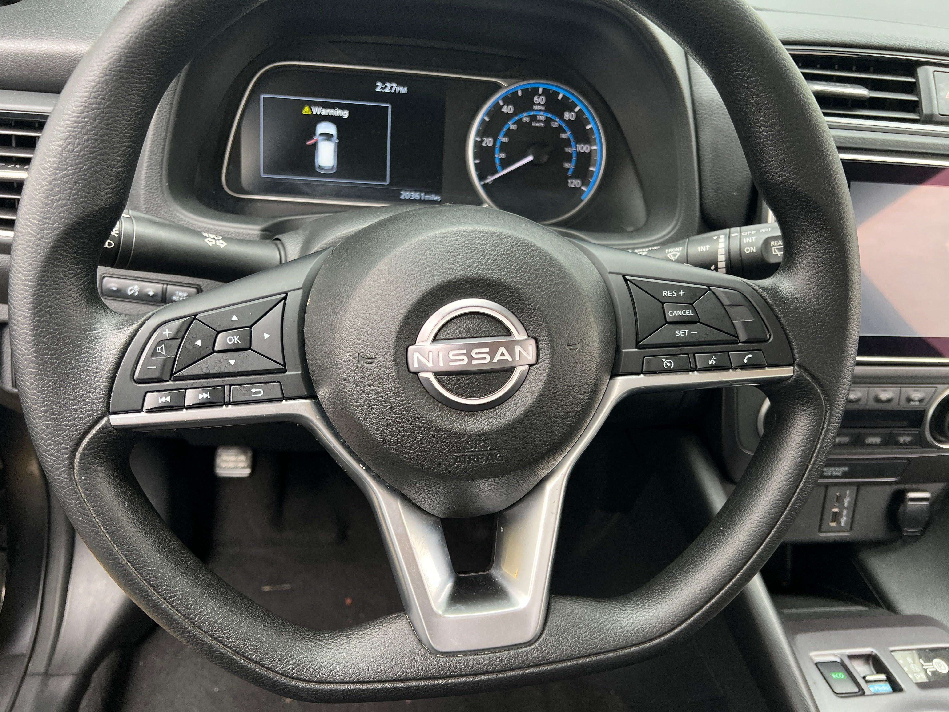 2023 Nissan Leaf S 5