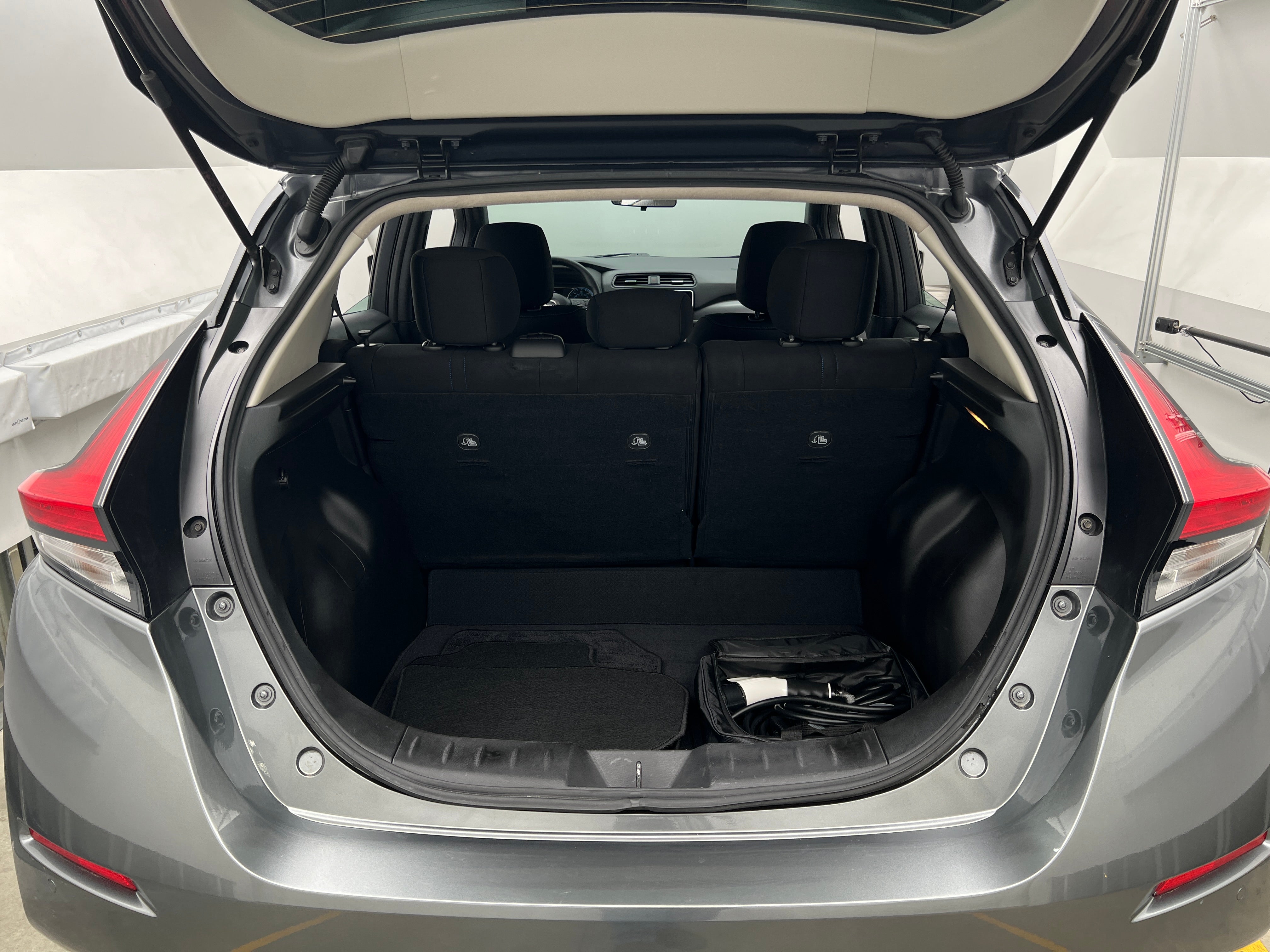2023 Nissan Leaf S 7