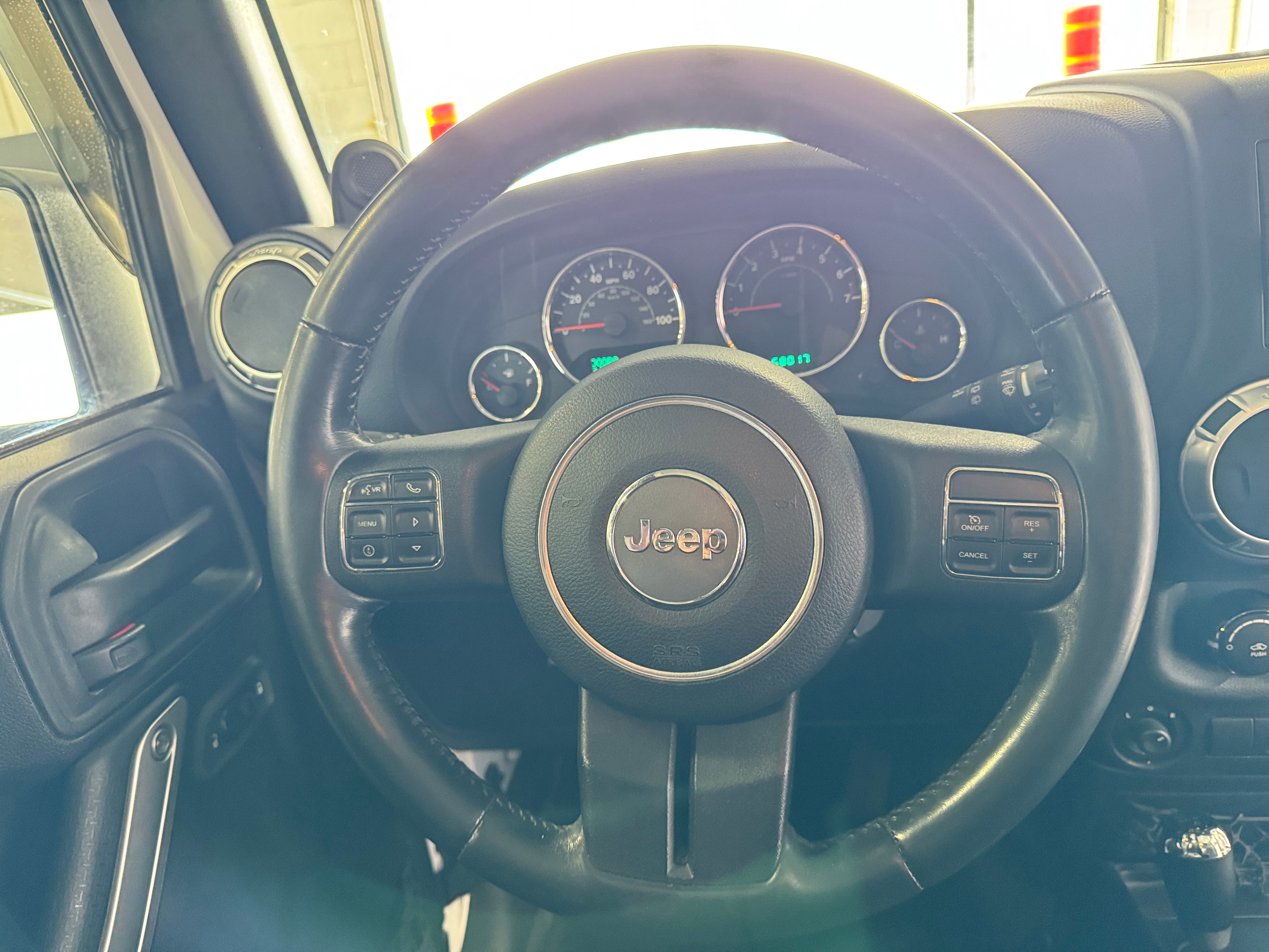 2012 Jeep Wrangler Sahara 5