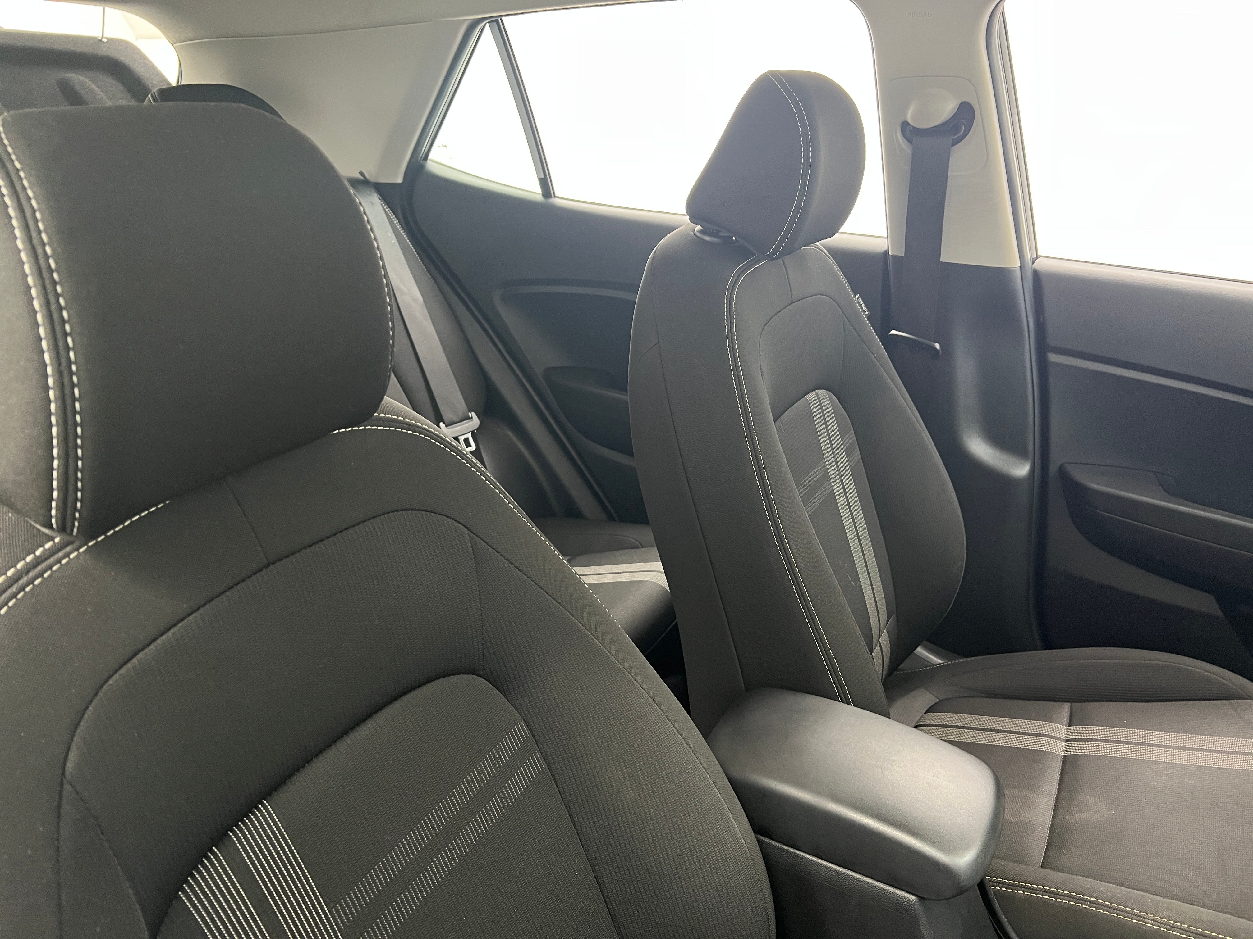 2023 Hyundai Venue SEL 2