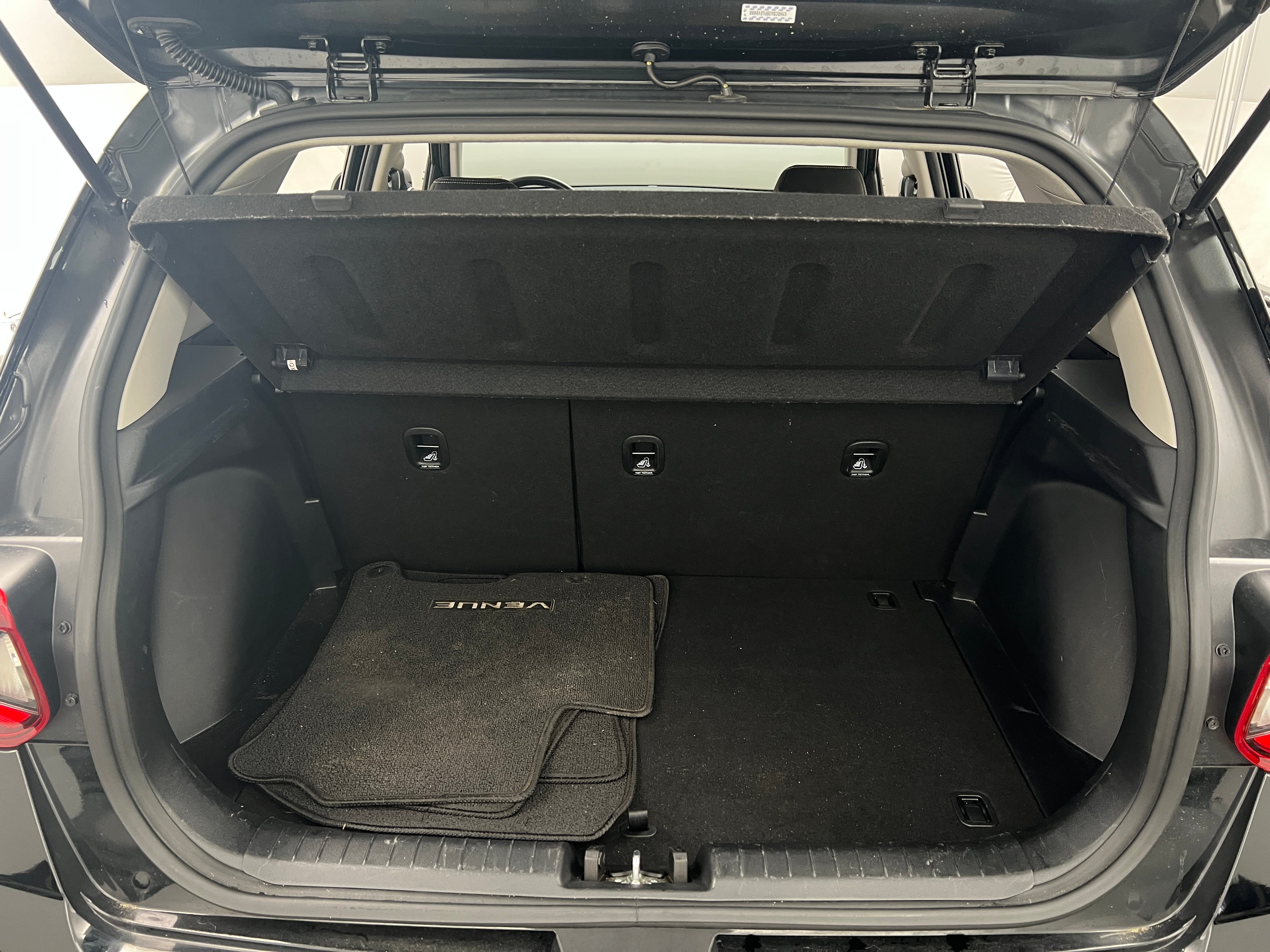2023 Hyundai Venue SEL 7