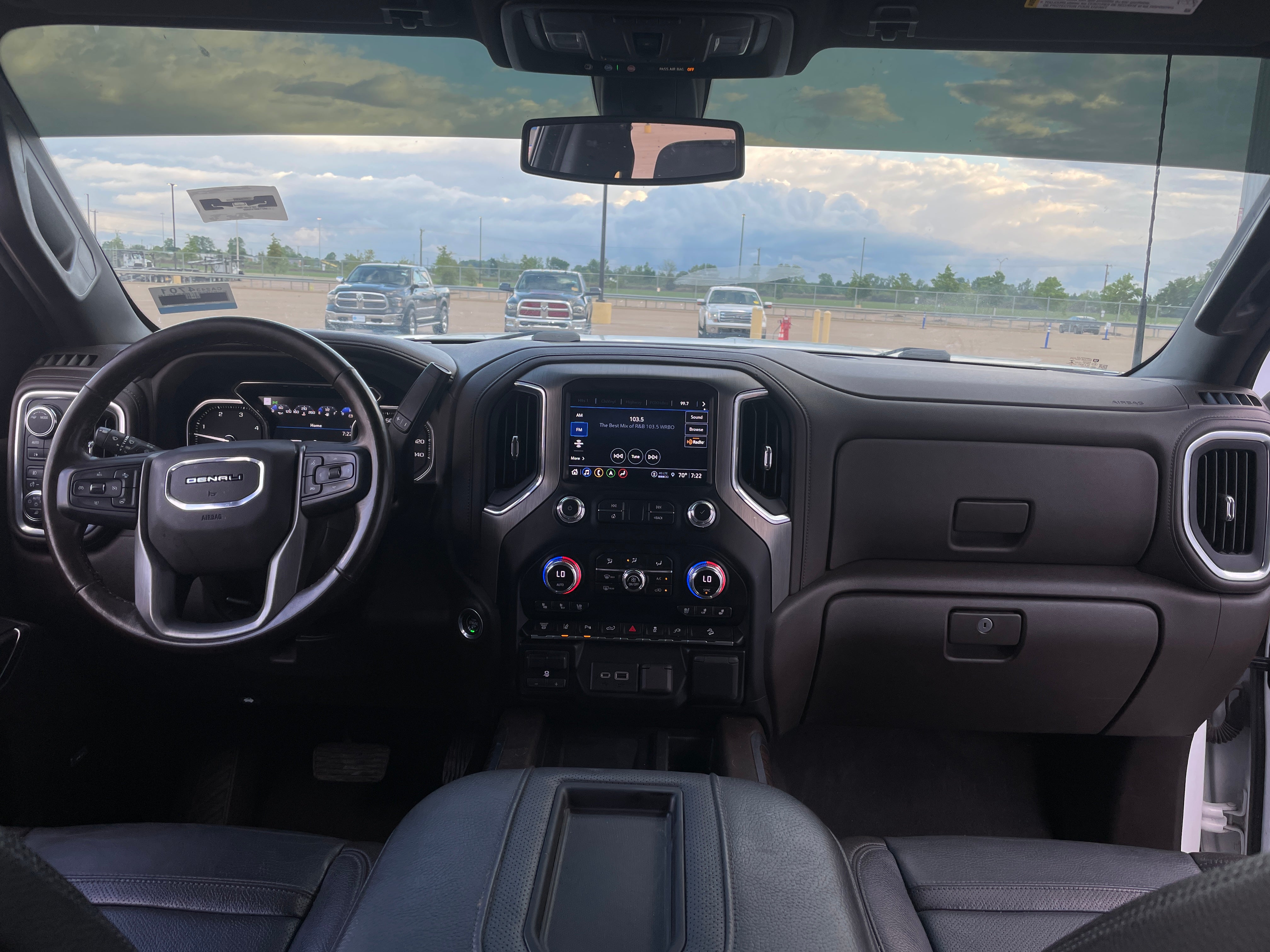 2021 GMC Sierra 2500 Denali 2