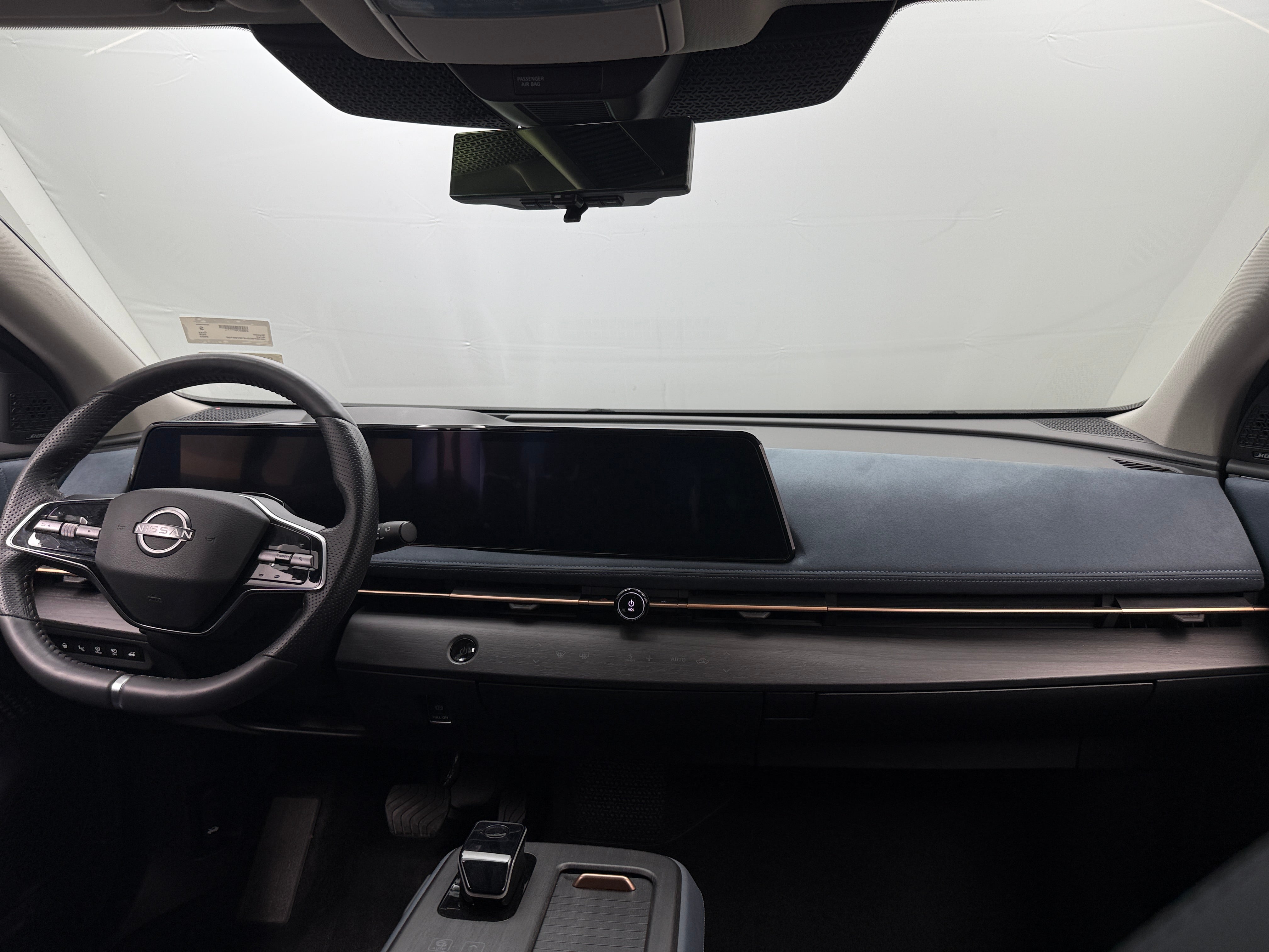 2023 Nissan Ariya Platinum+ 2