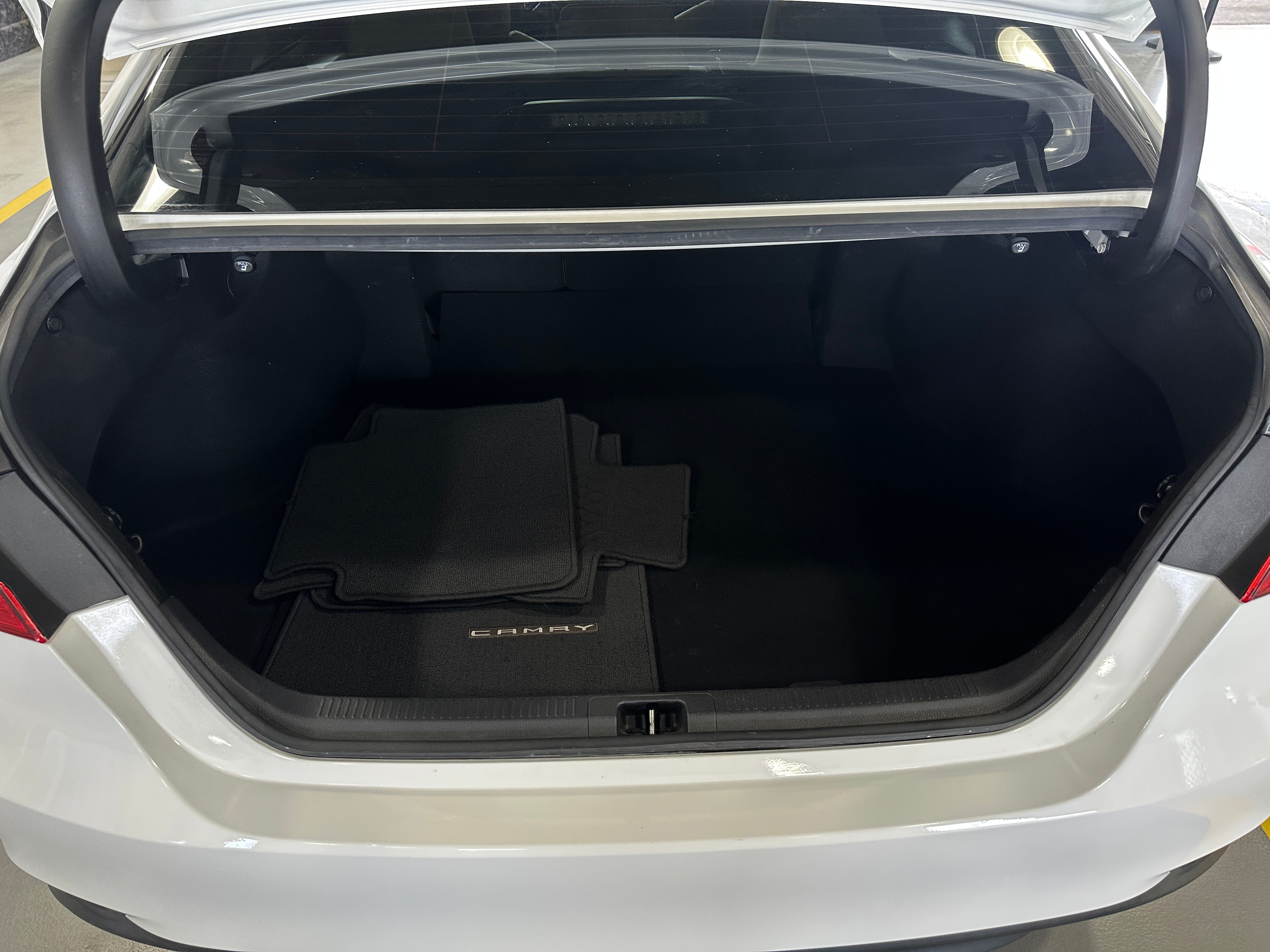 2018 Toyota Camry LE 7