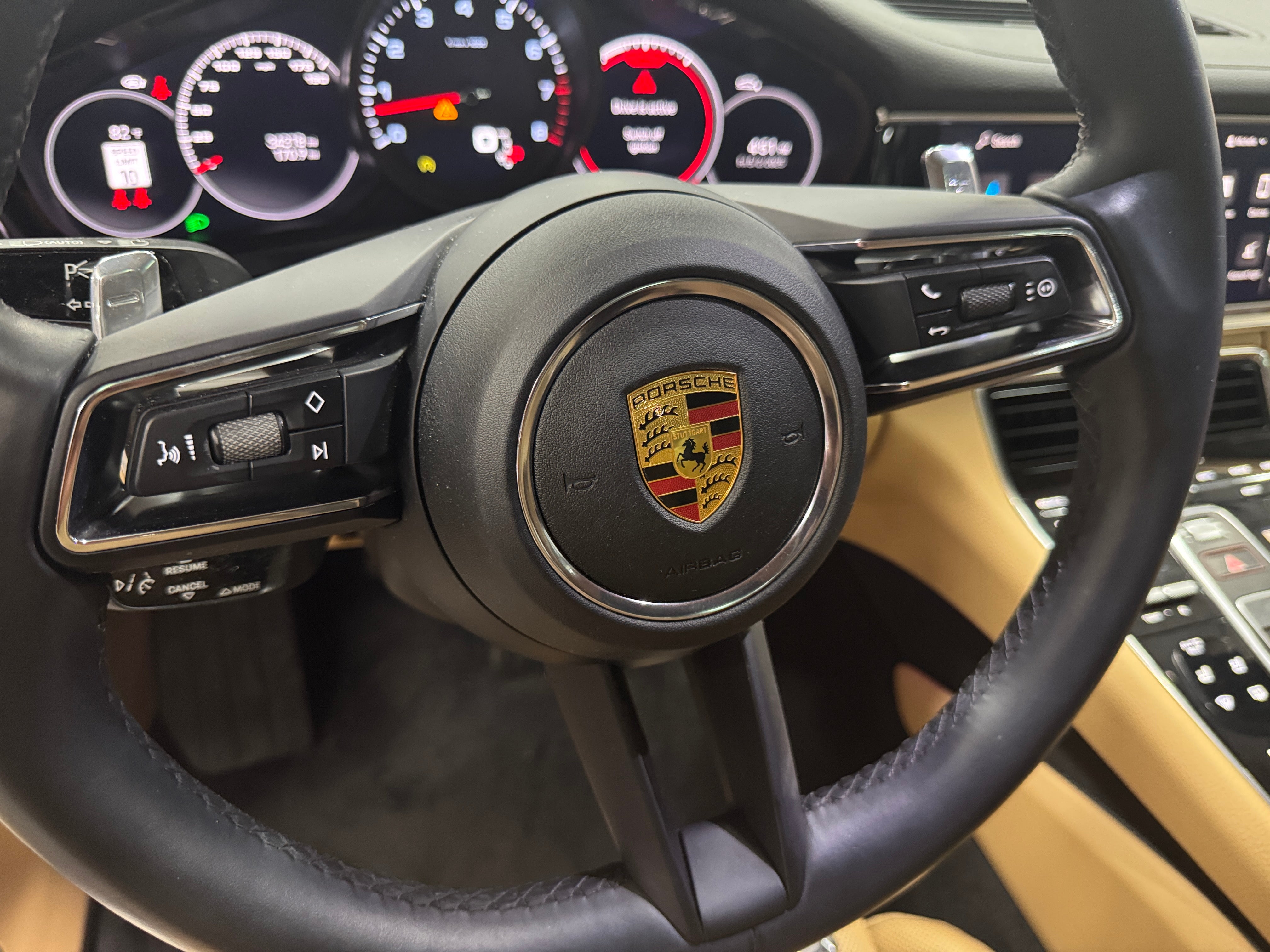 2022 Porsche Panamera 4 4