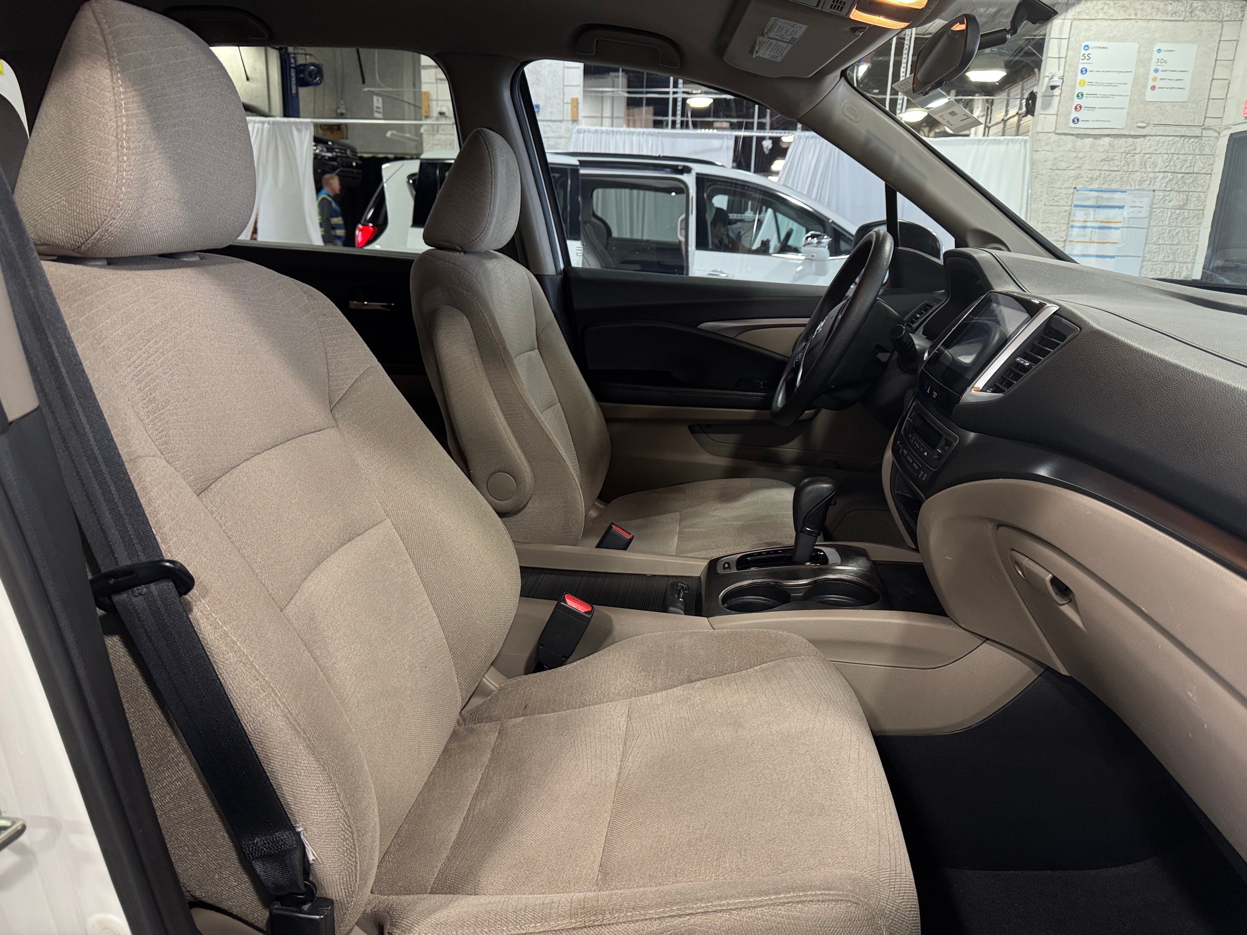 2016 Honda Pilot EX 2