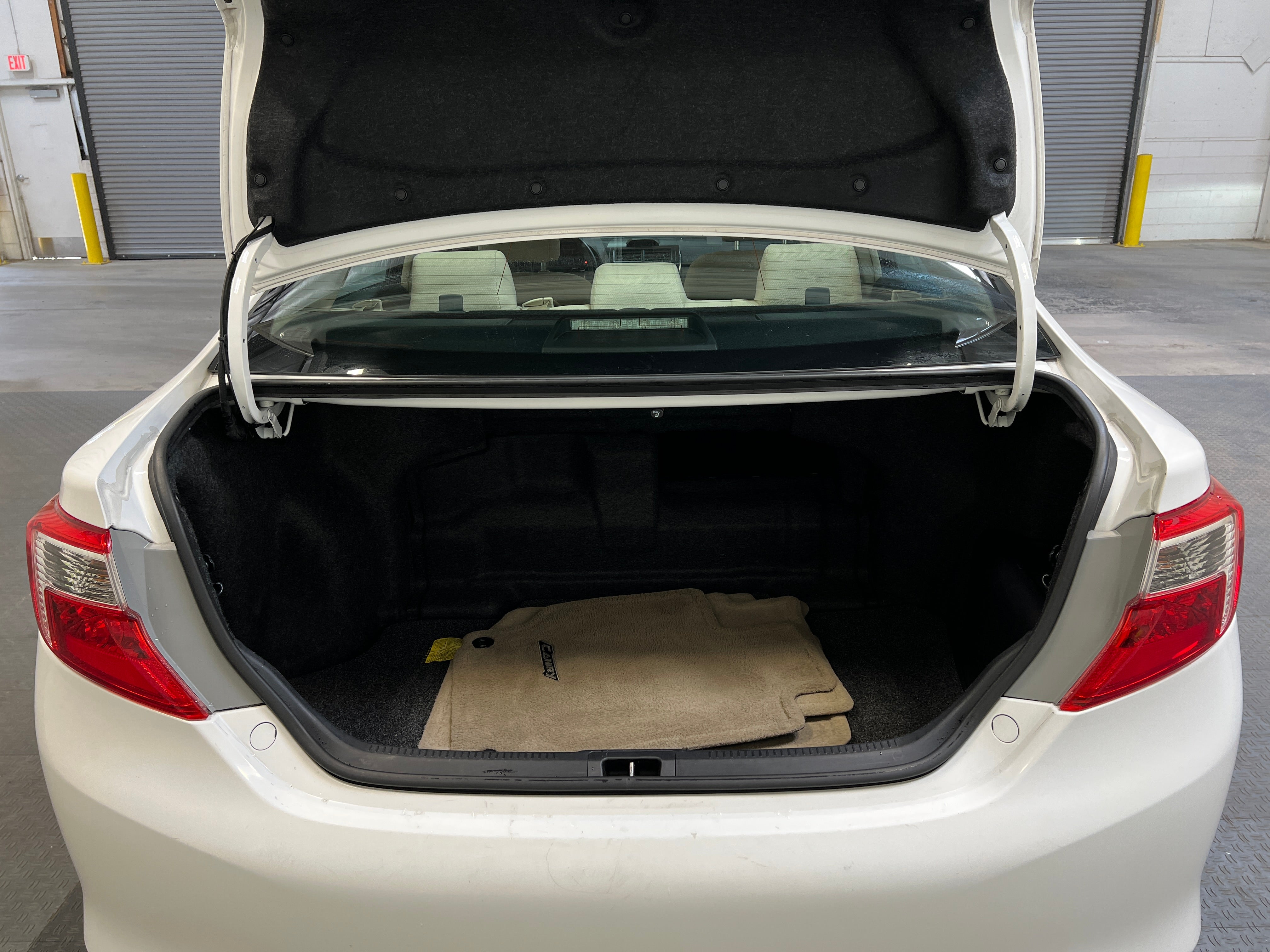2014 Toyota Camry XLE 7