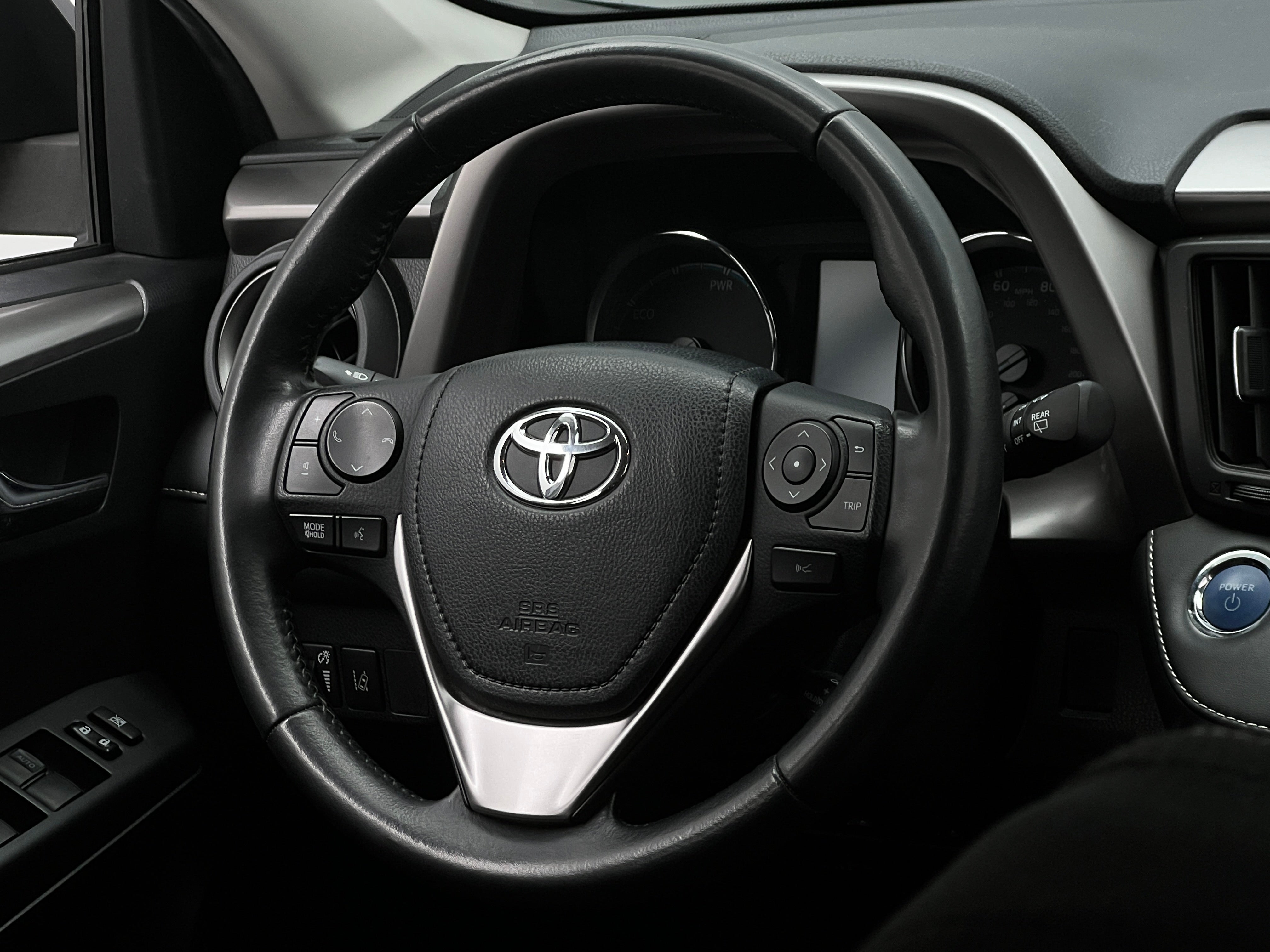 2017 Toyota RAV4 XLE 5