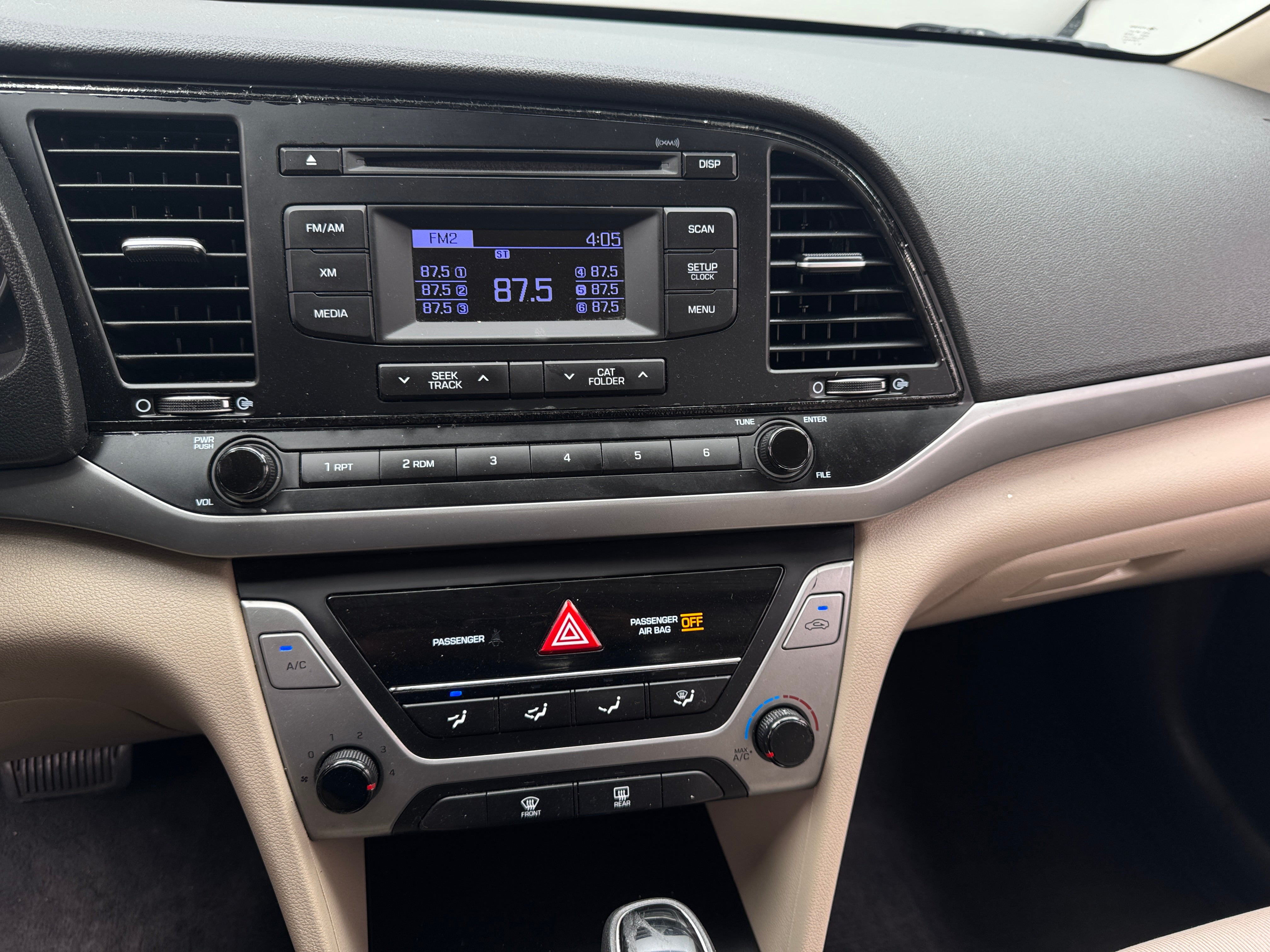 2017 Hyundai Elantra SE 4