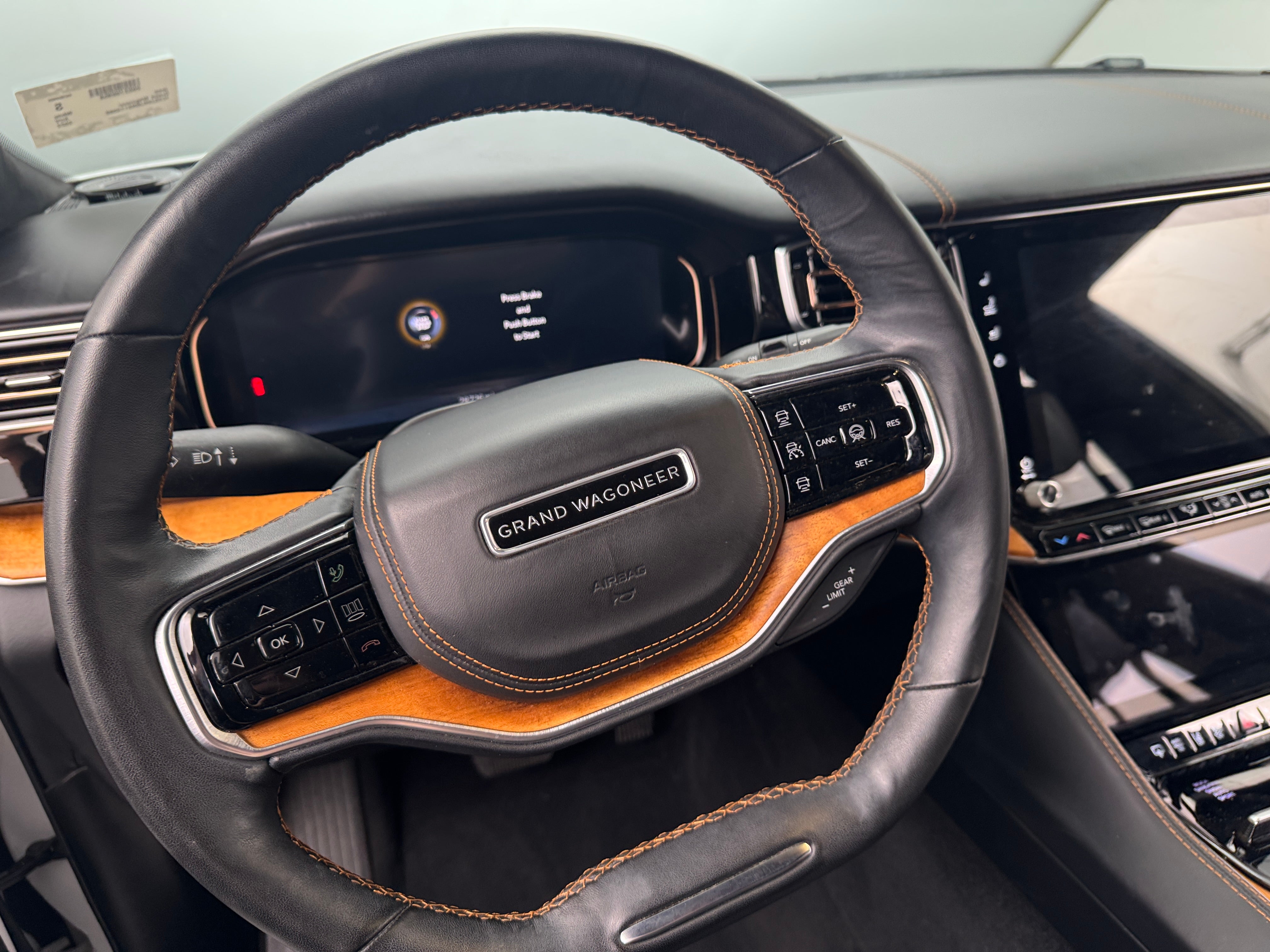 2022 Jeep Grand Wagoneer Series III 4