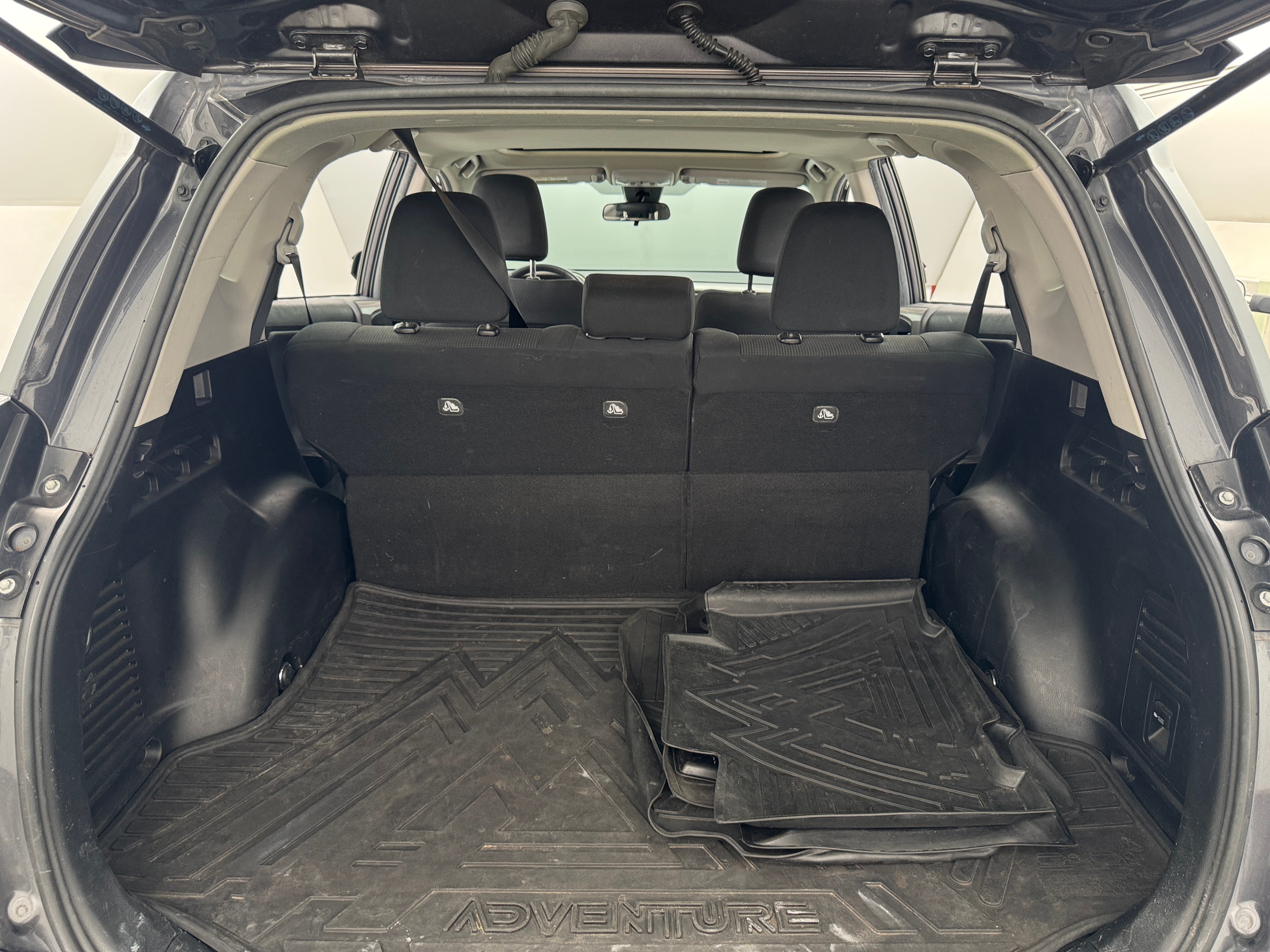 2018 Toyota RAV4 Adventure 7
