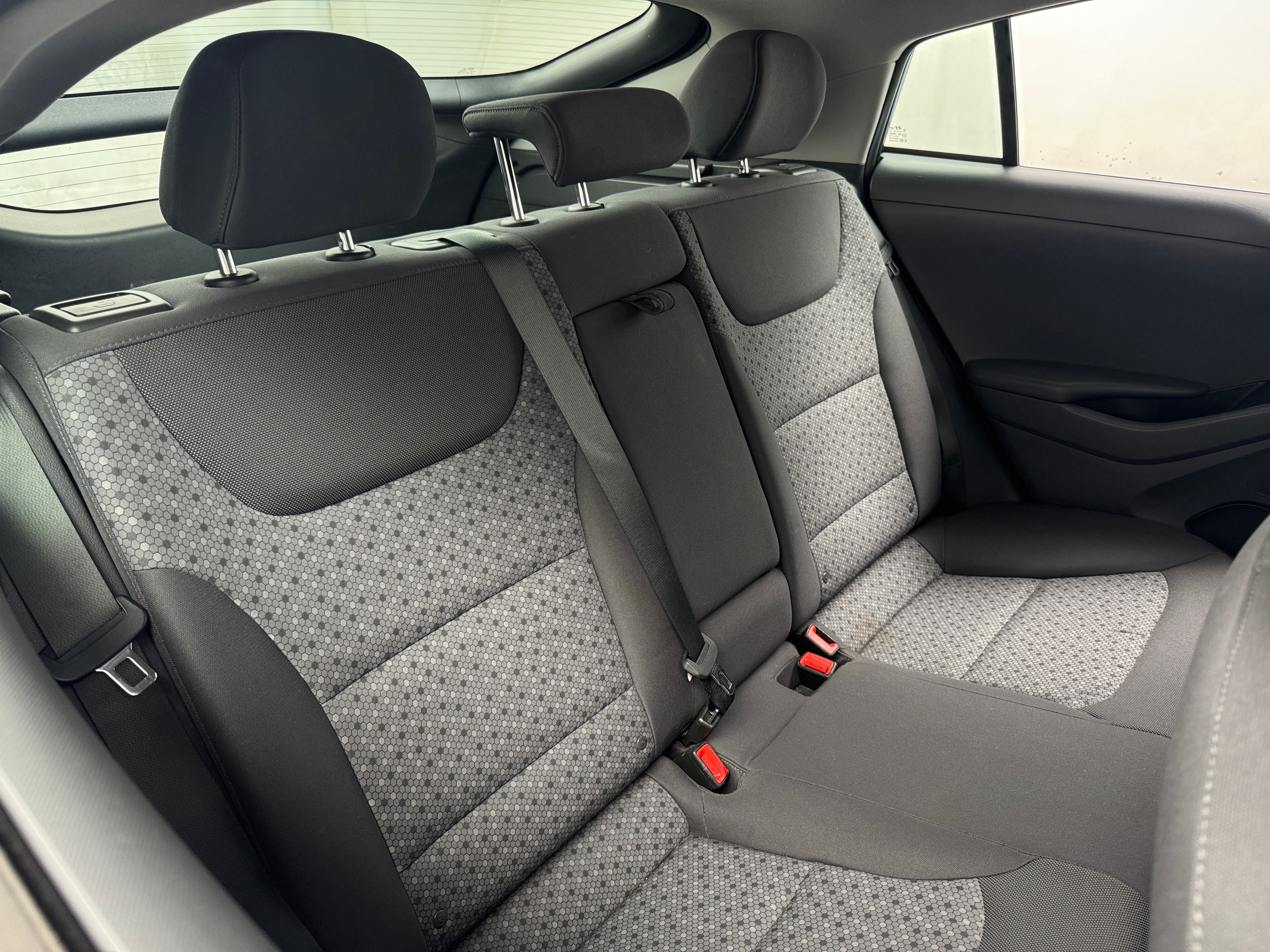 2017 Hyundai Ioniq SEL 5
