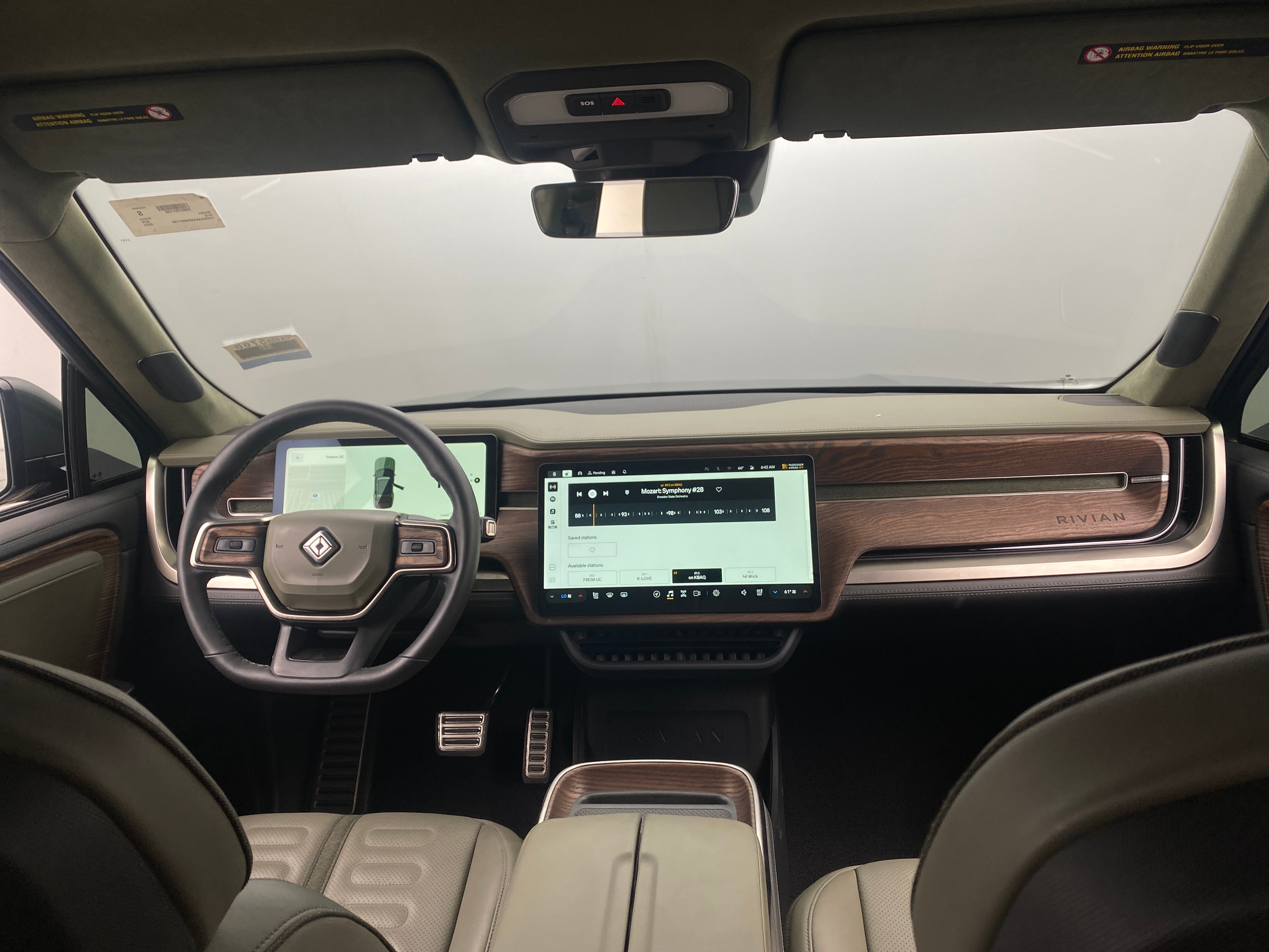 2023 Rivian R1S Adventure 2