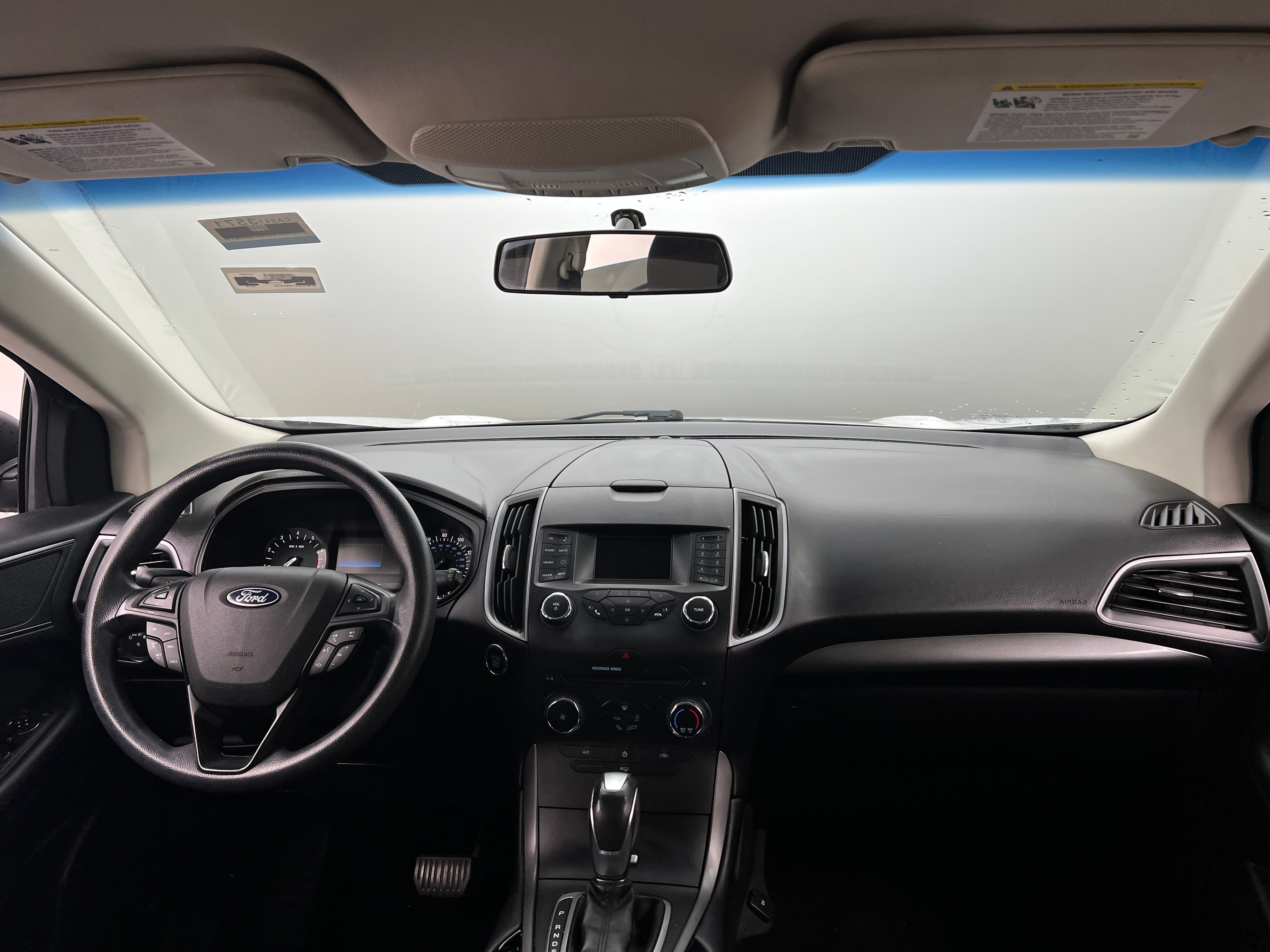 2018 Ford Edge SE 3