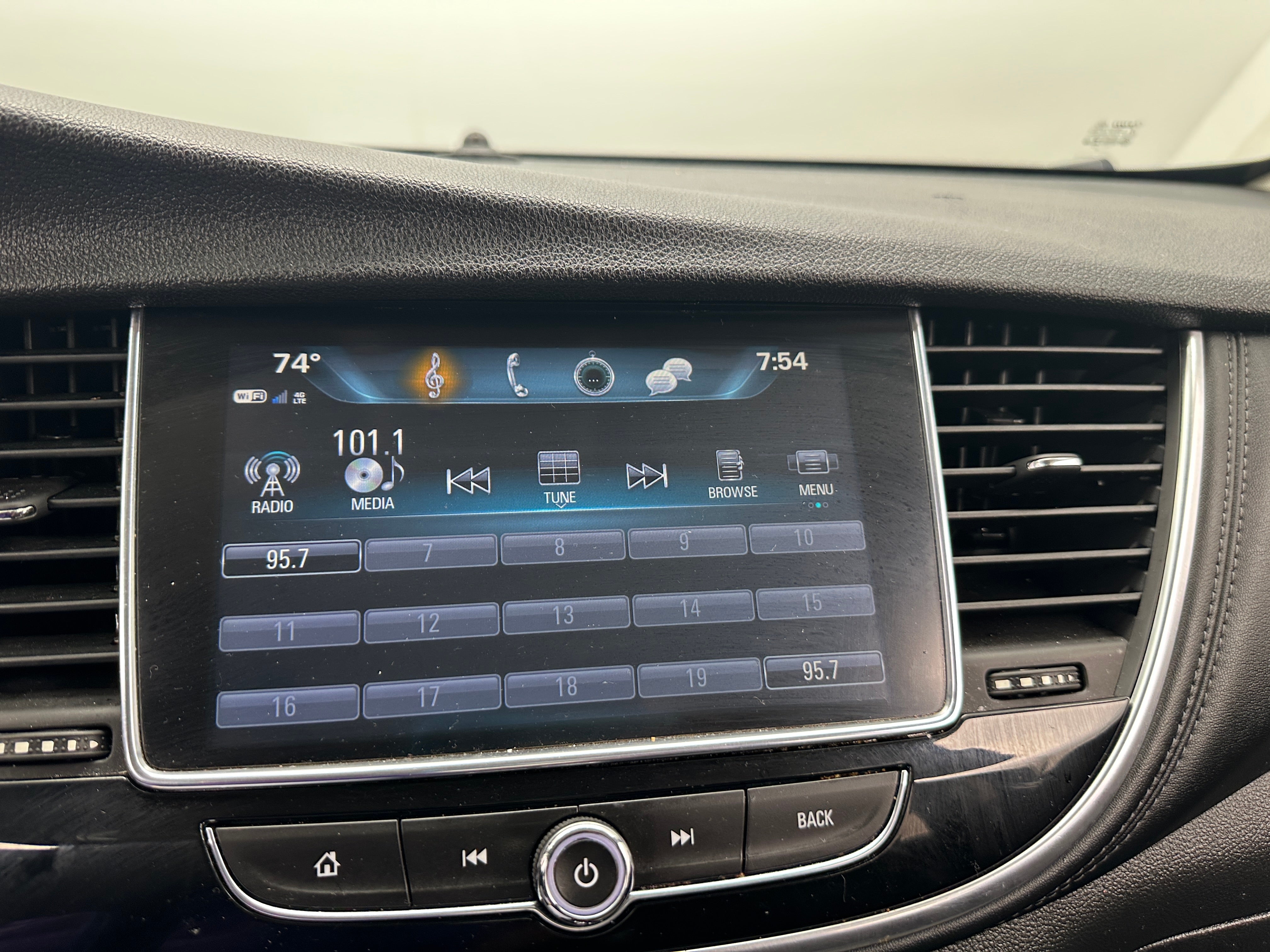 2019 Buick Encore Preferred 3