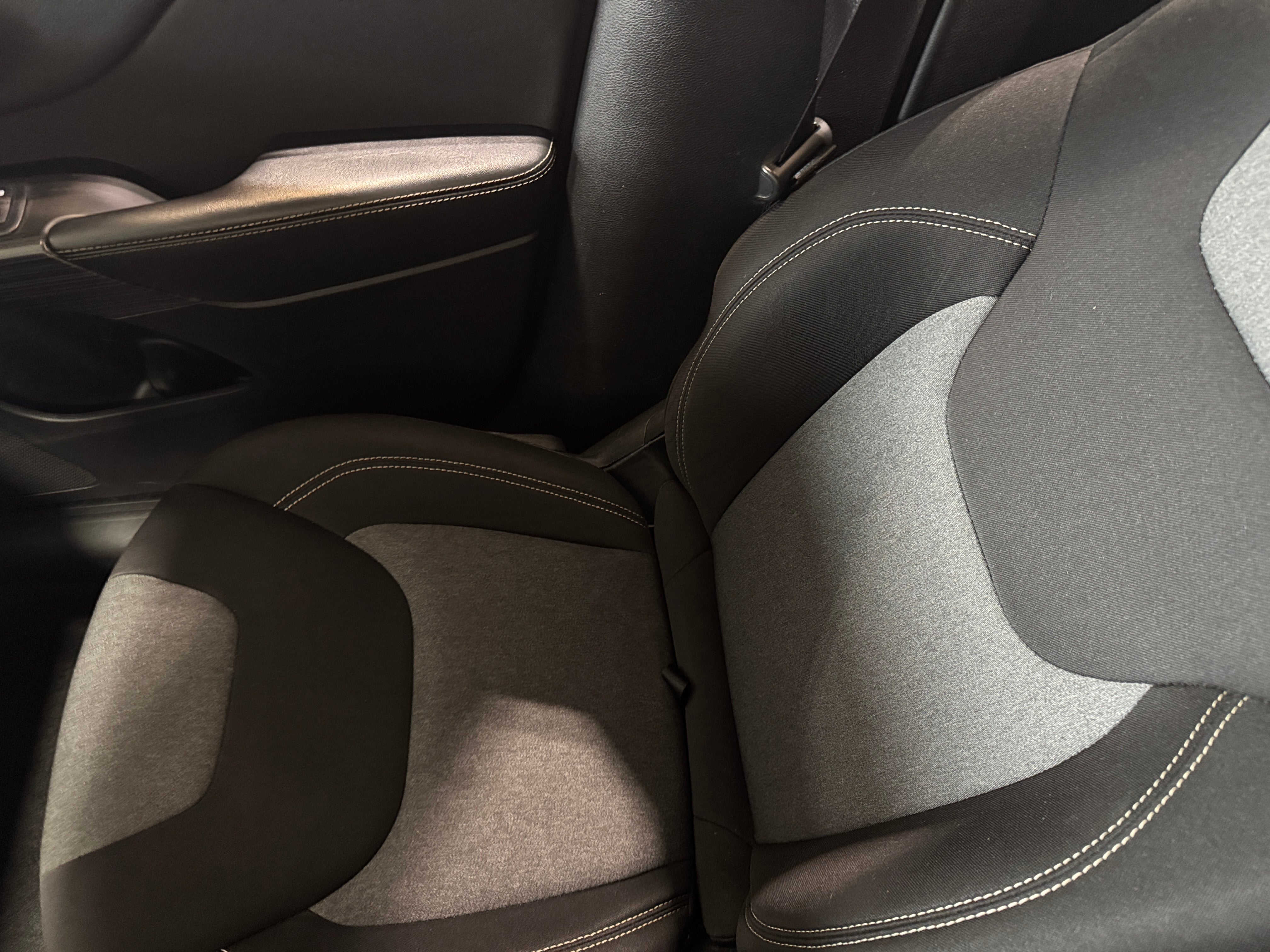 2014 Jeep Cherokee Latitude 2