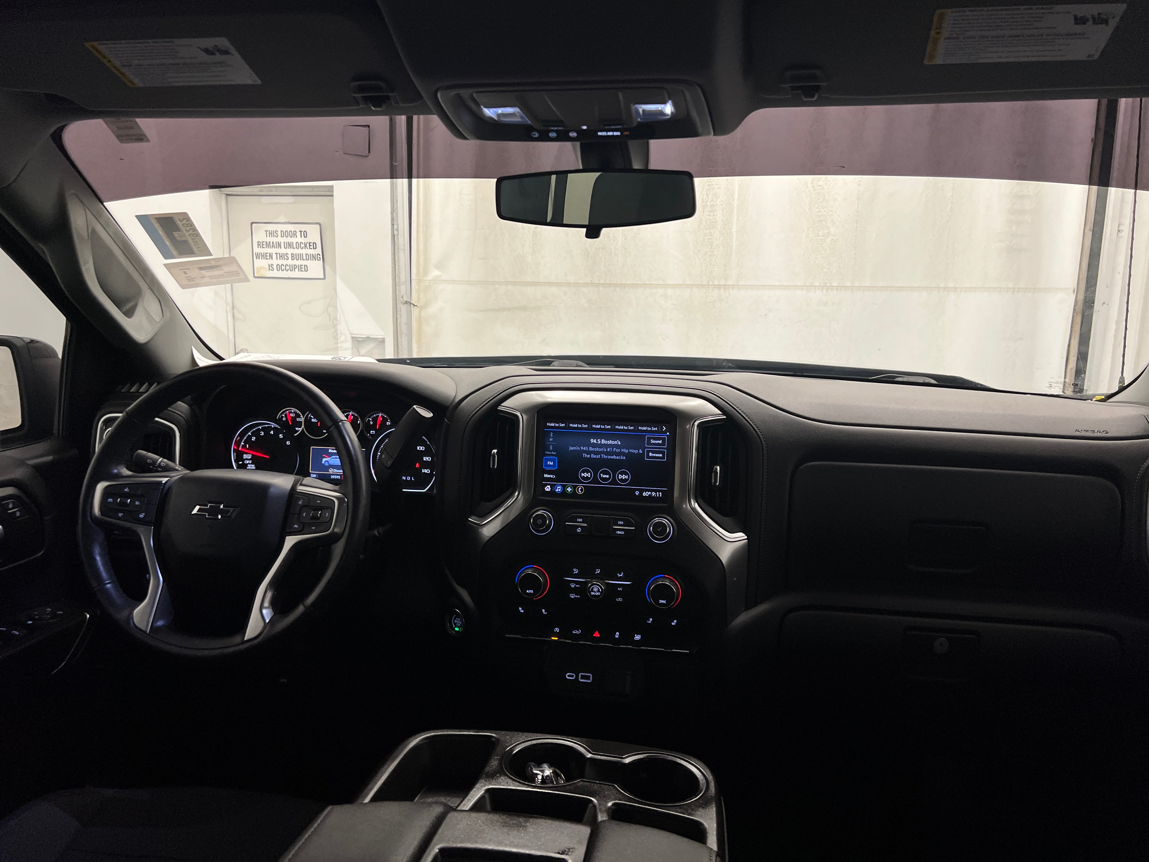 2019 Chevrolet Silverado 1500 RST 3