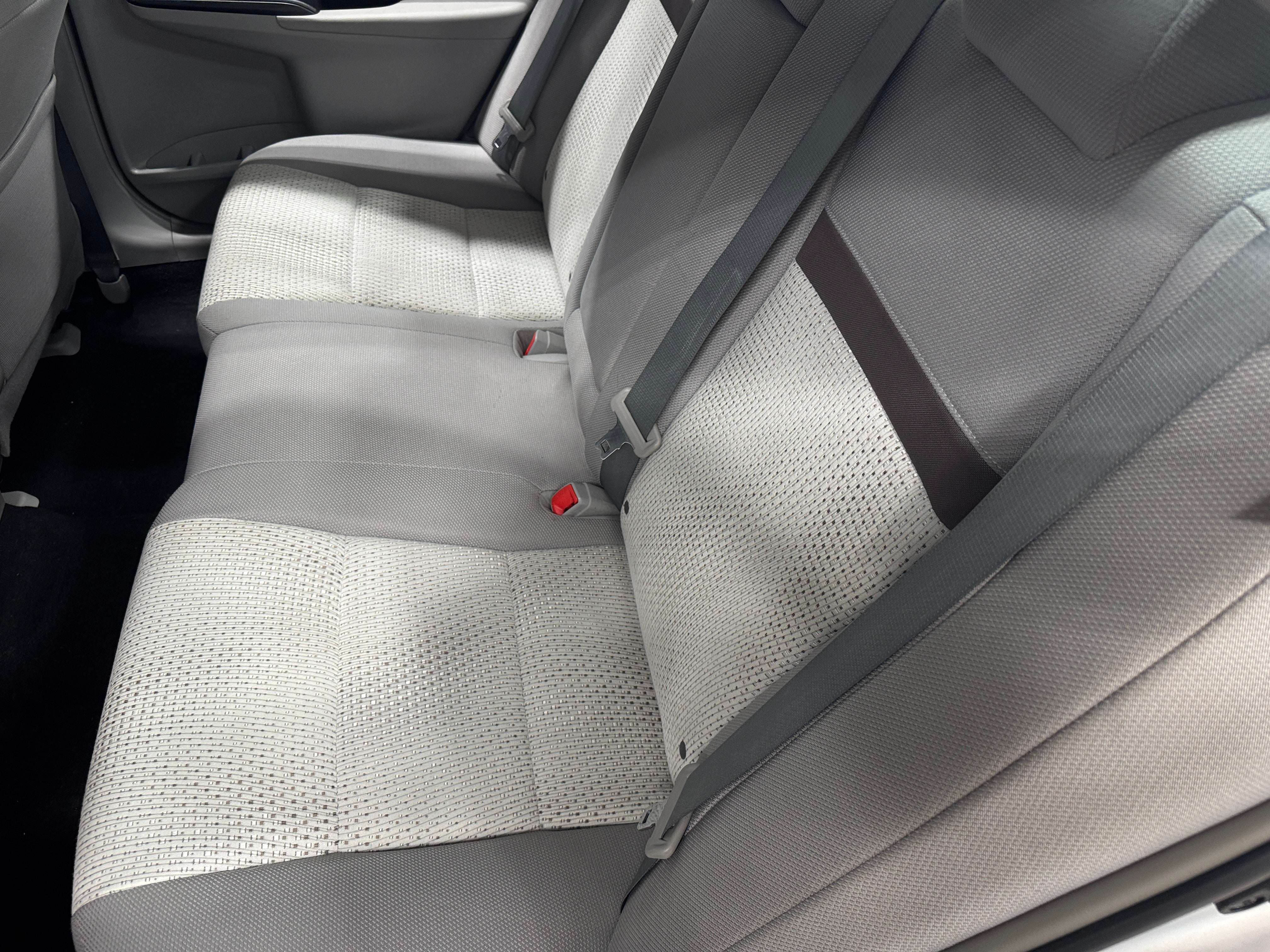 2013 Toyota Camry LE 6