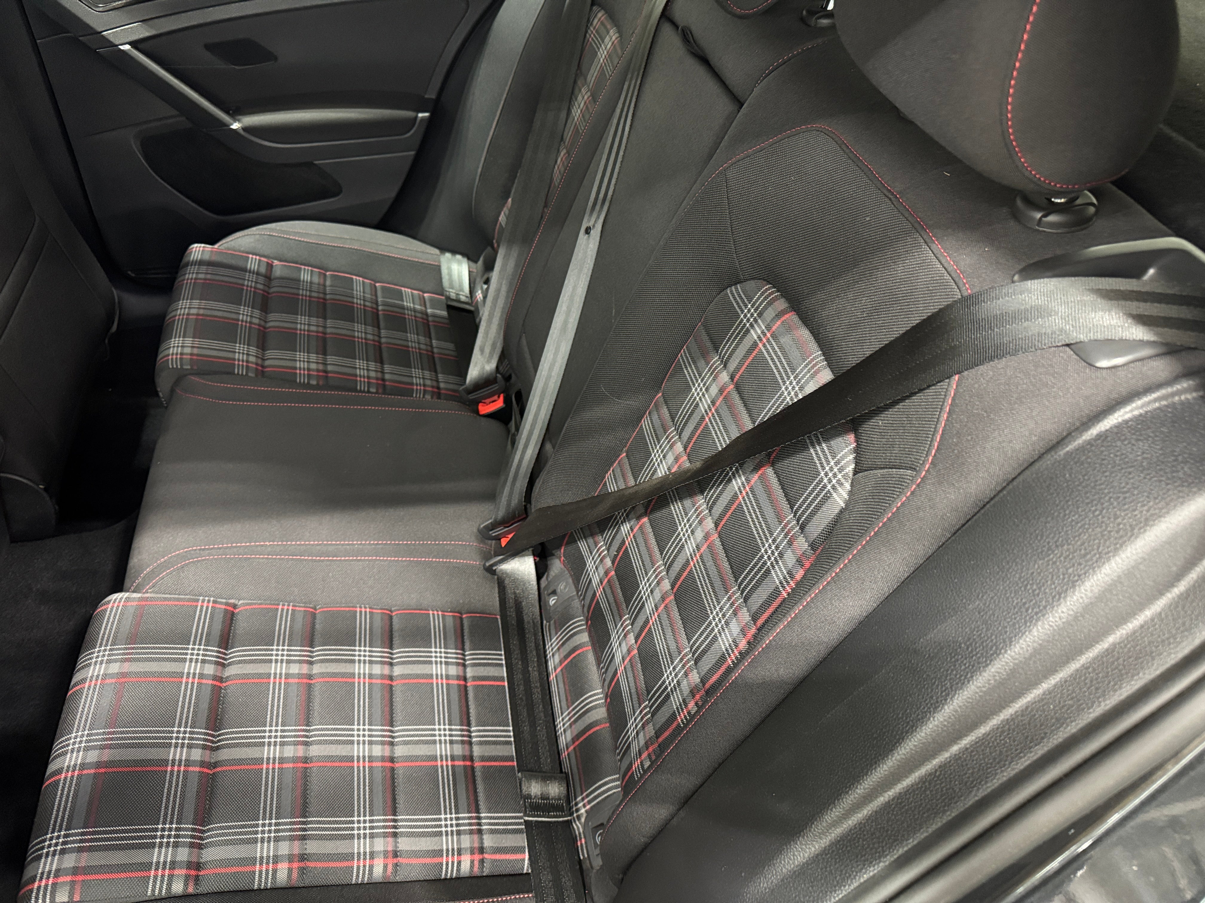 2016 Volkswagen Golf GTI S 6