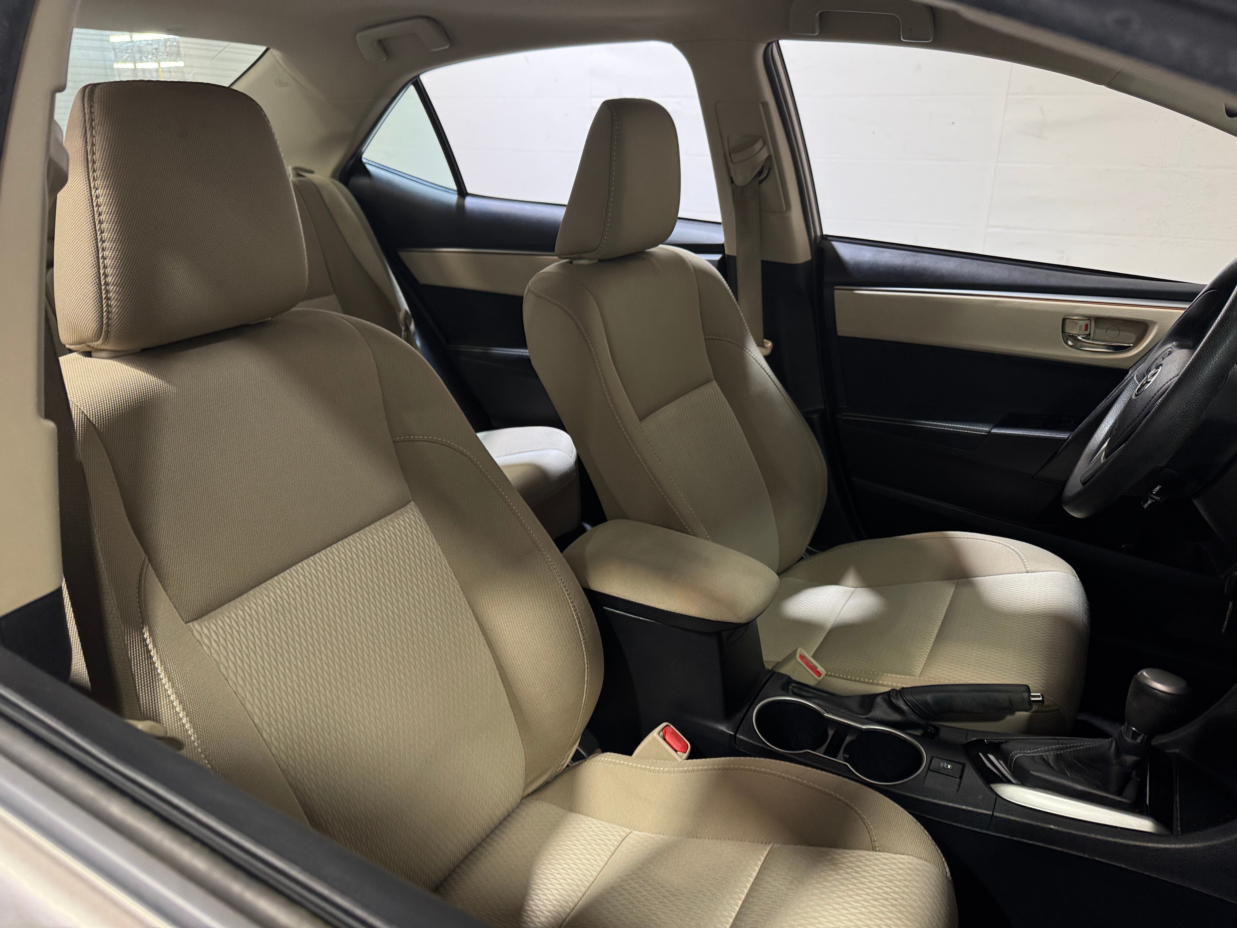 2016 Toyota Corolla LE 2