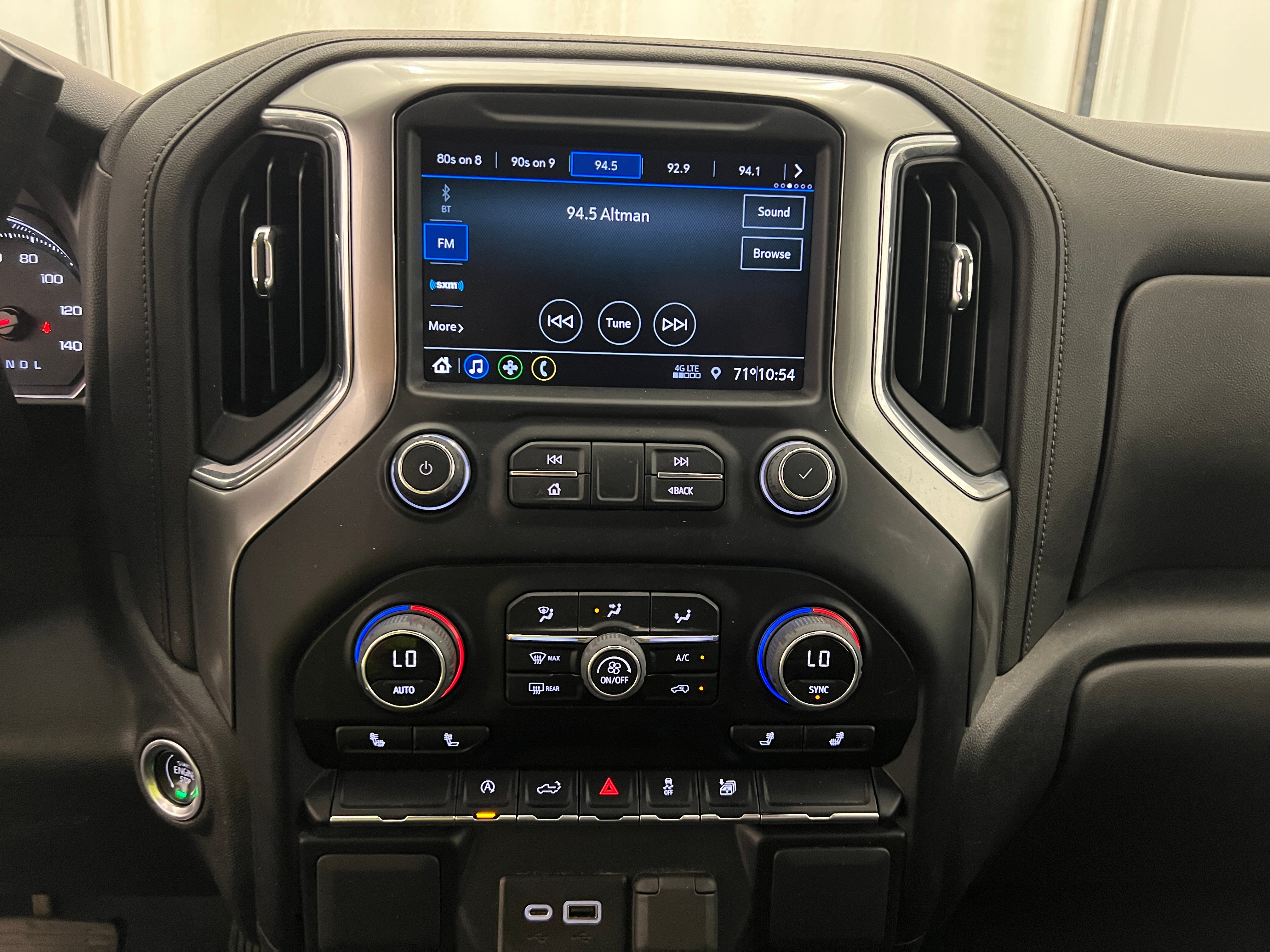 2022 Chevrolet Silverado 1500 Limited LT 4