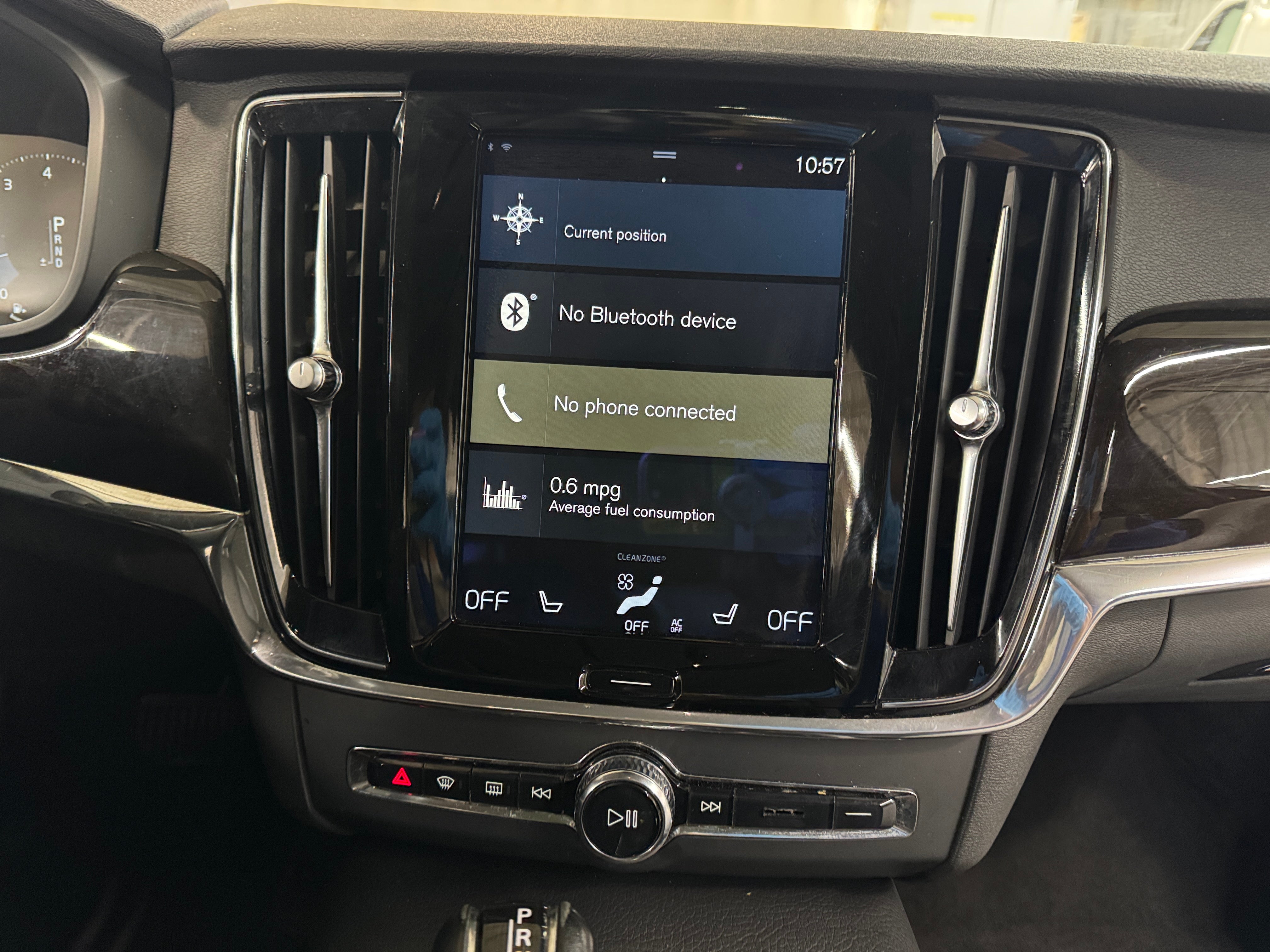 2018 Volvo S90 T5 Momentum 3