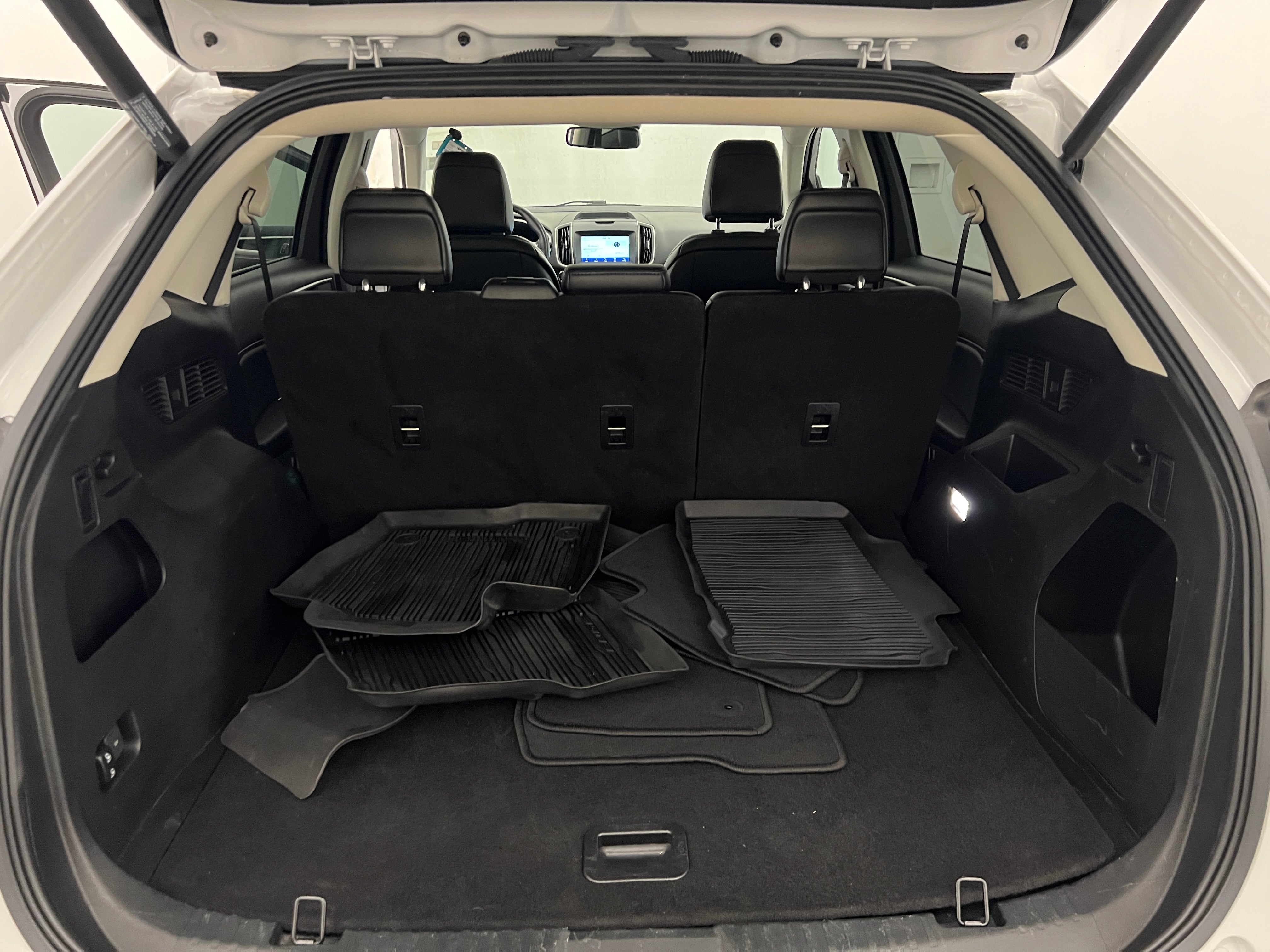 2020 Ford Edge SEL 6